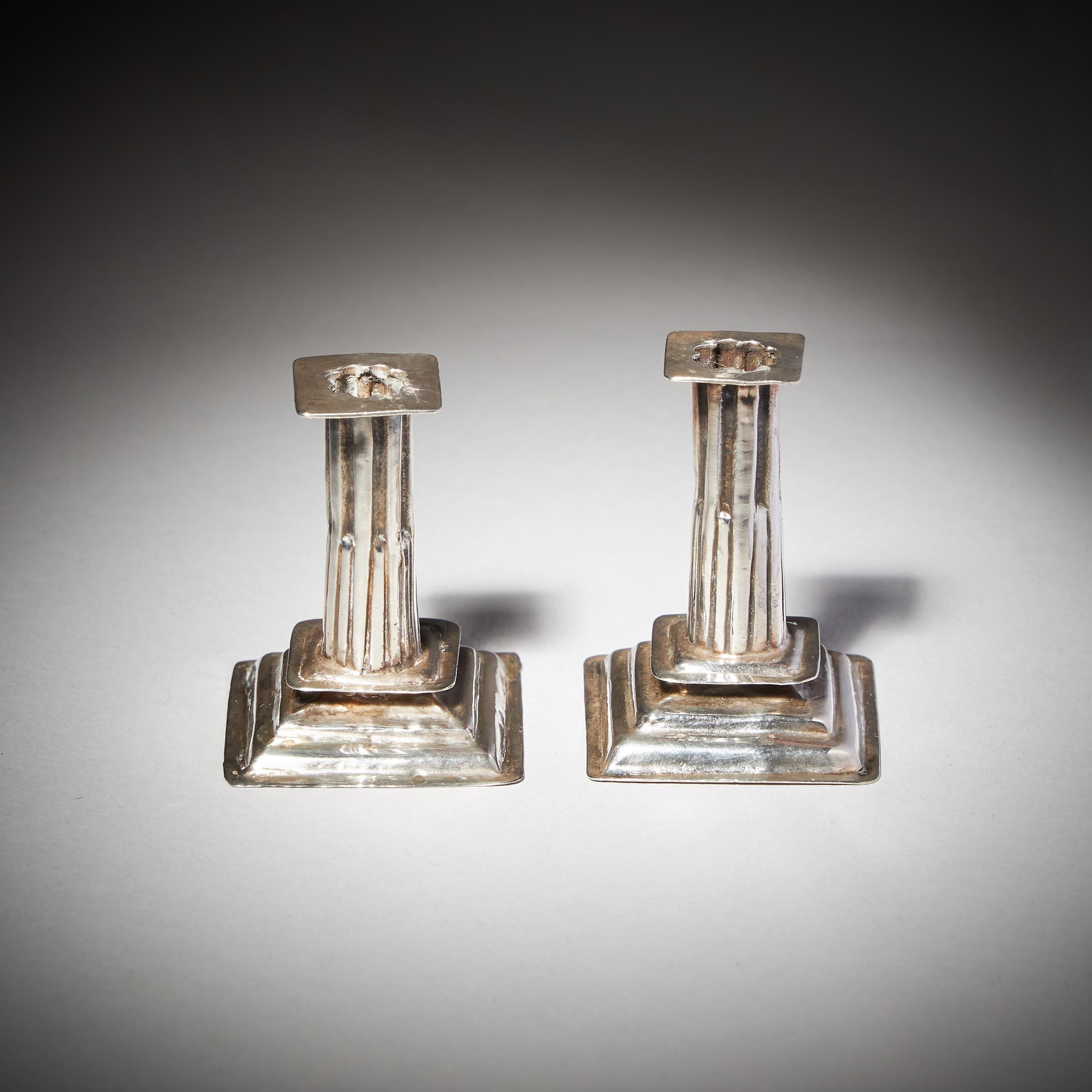 English A Pair of 17th Century William and Mary Miniature Candlesticks By George Manjoy For Sale