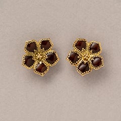 Coppia di orecchini Steltman in oro giallo 18 carati e smalto marrone