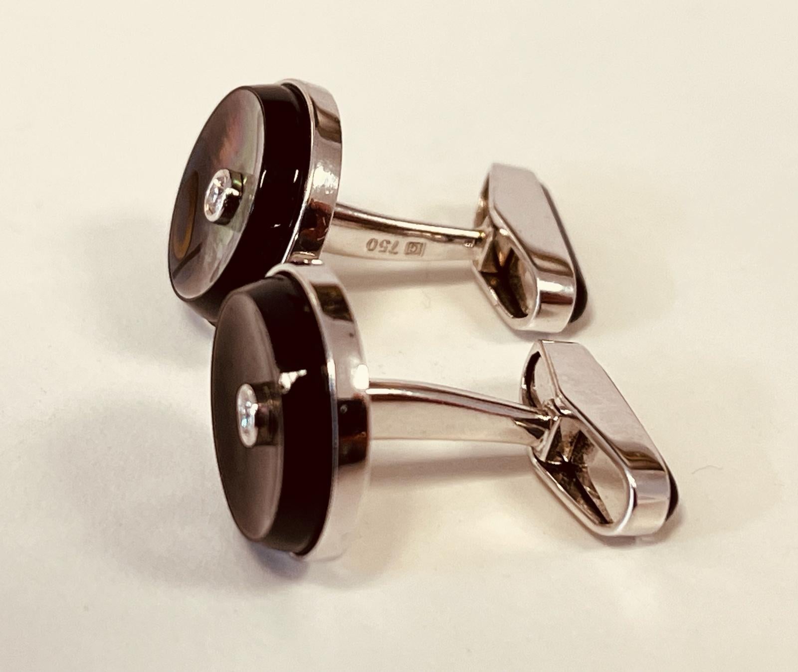 A Pair of 18ct White Gold and Diamond Mother of Pearl Cufflinks. Circa 2000  For Sale 7