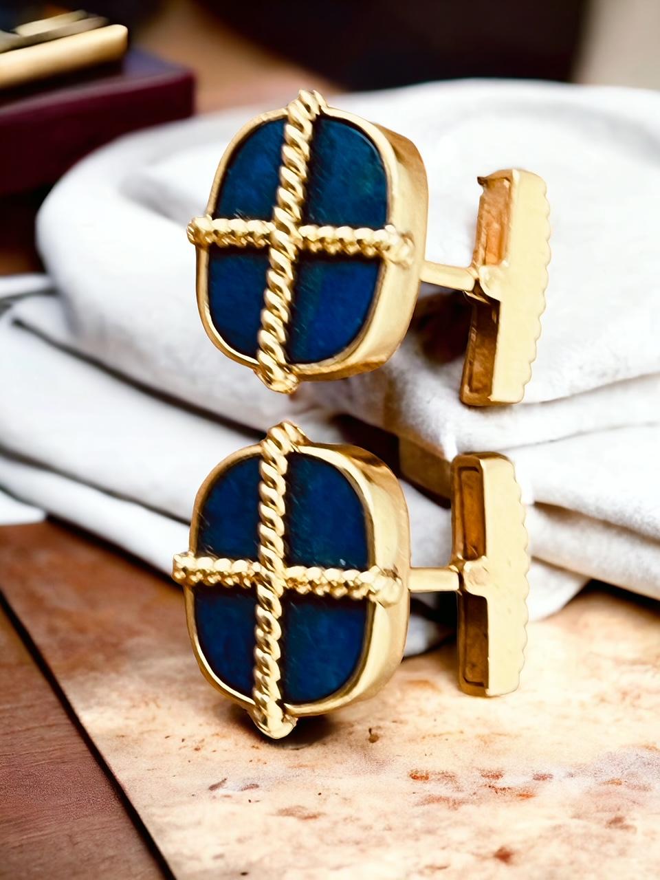 A Pair of 18ct Yellow Gold and Lapis Lazuli Cufflinks. Circa 1970's. For Sale 9