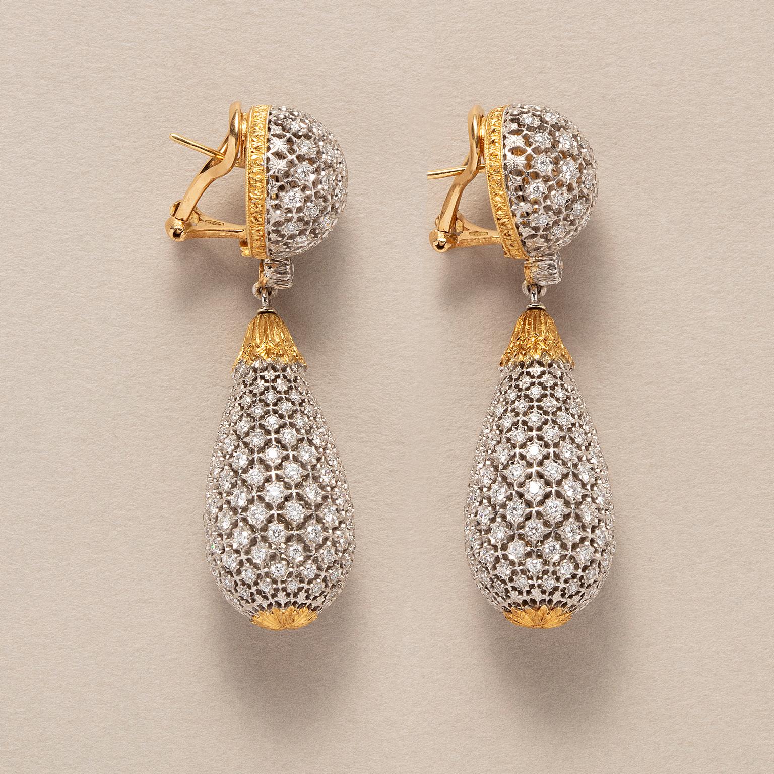 Brilliant Cut A Pair of 18k Gold and Diamond Day and Night Buccellati Lace Earrings For Sale