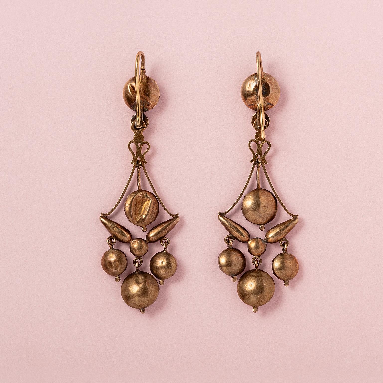 Rose Cut A pair of 18k Gold Girandole Earrings with Garnets For Sale