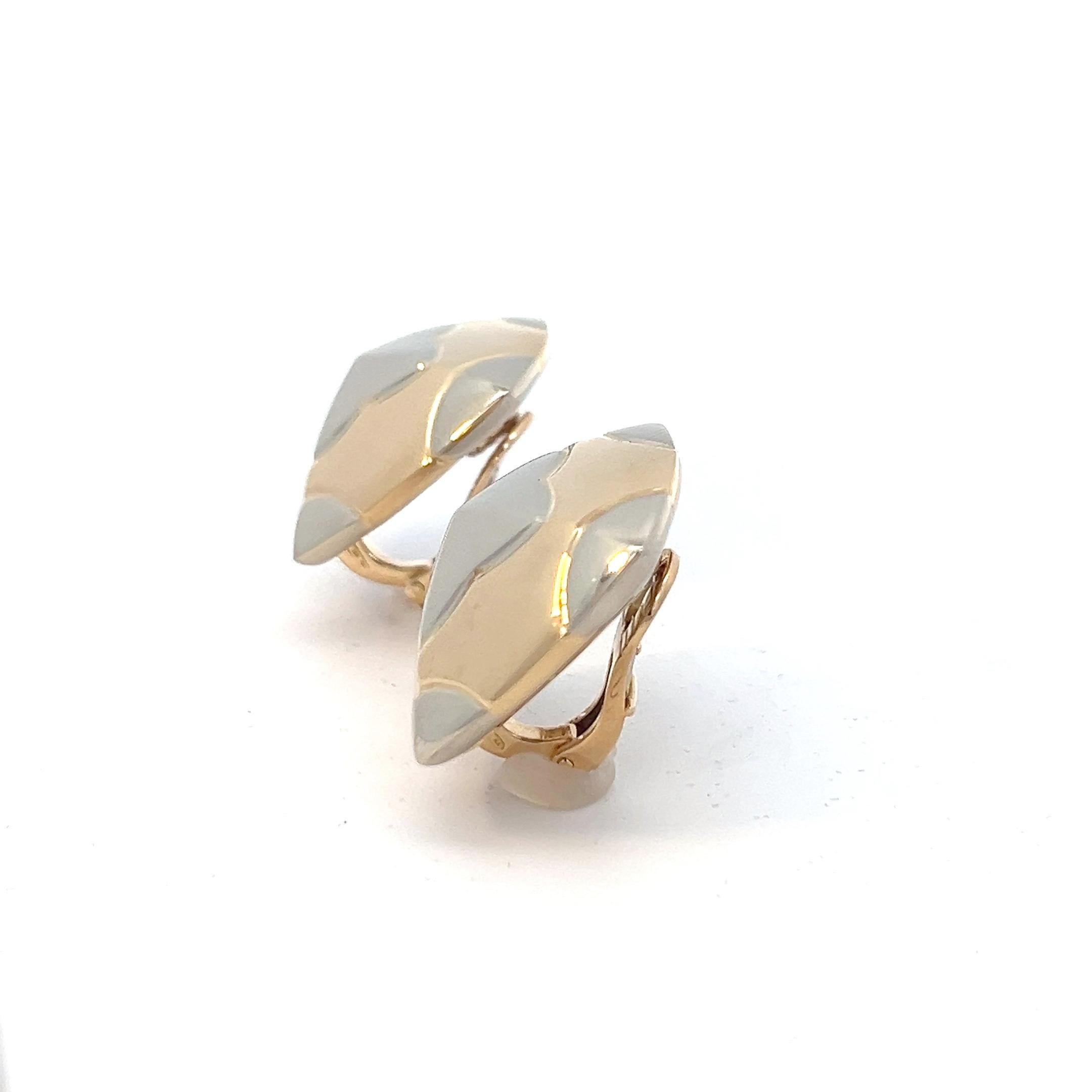 Women's A pair of 18k white and yellow gold 