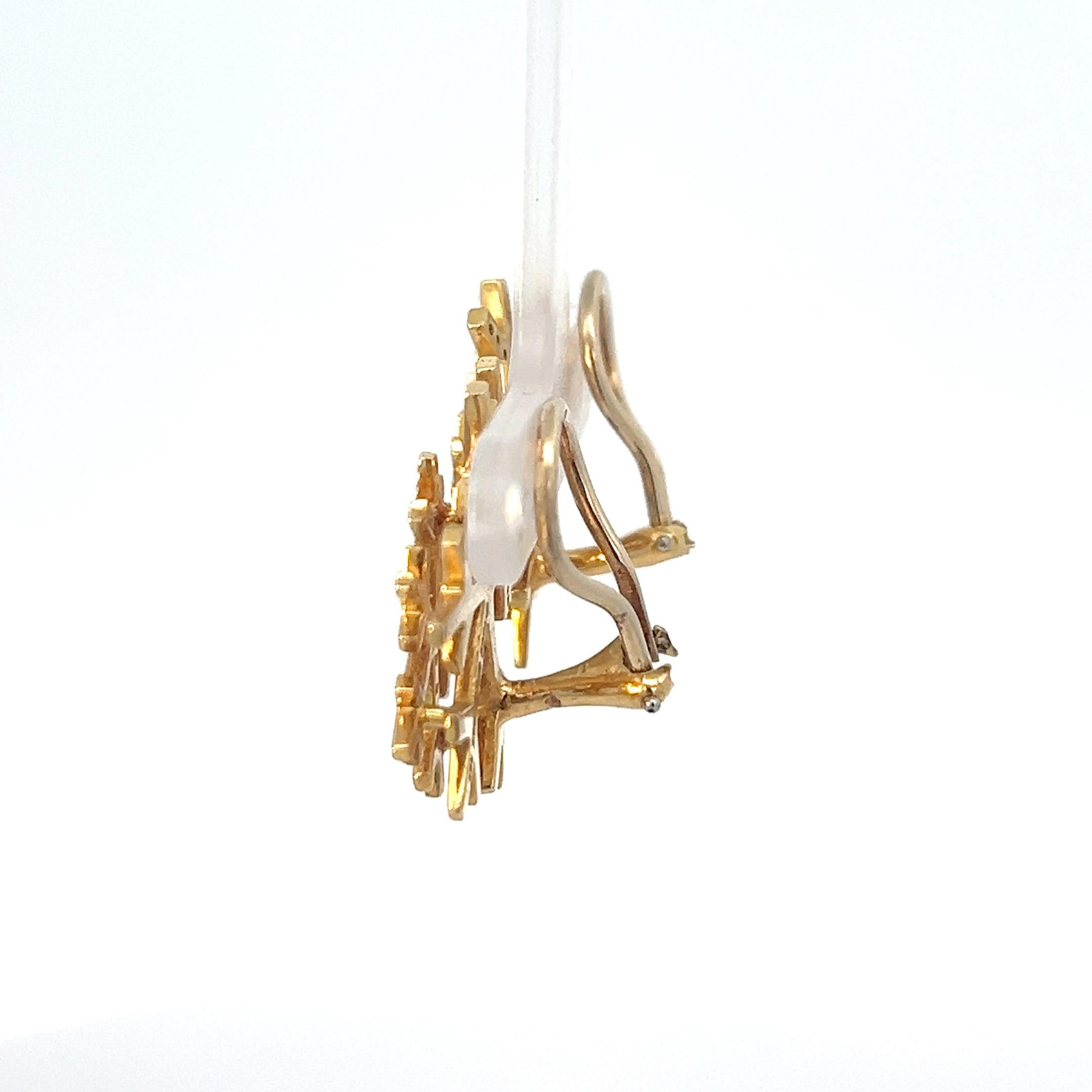 Ein Paar Ohrclips aus 18 Karat Gelbgold von Angela Cummings mit 