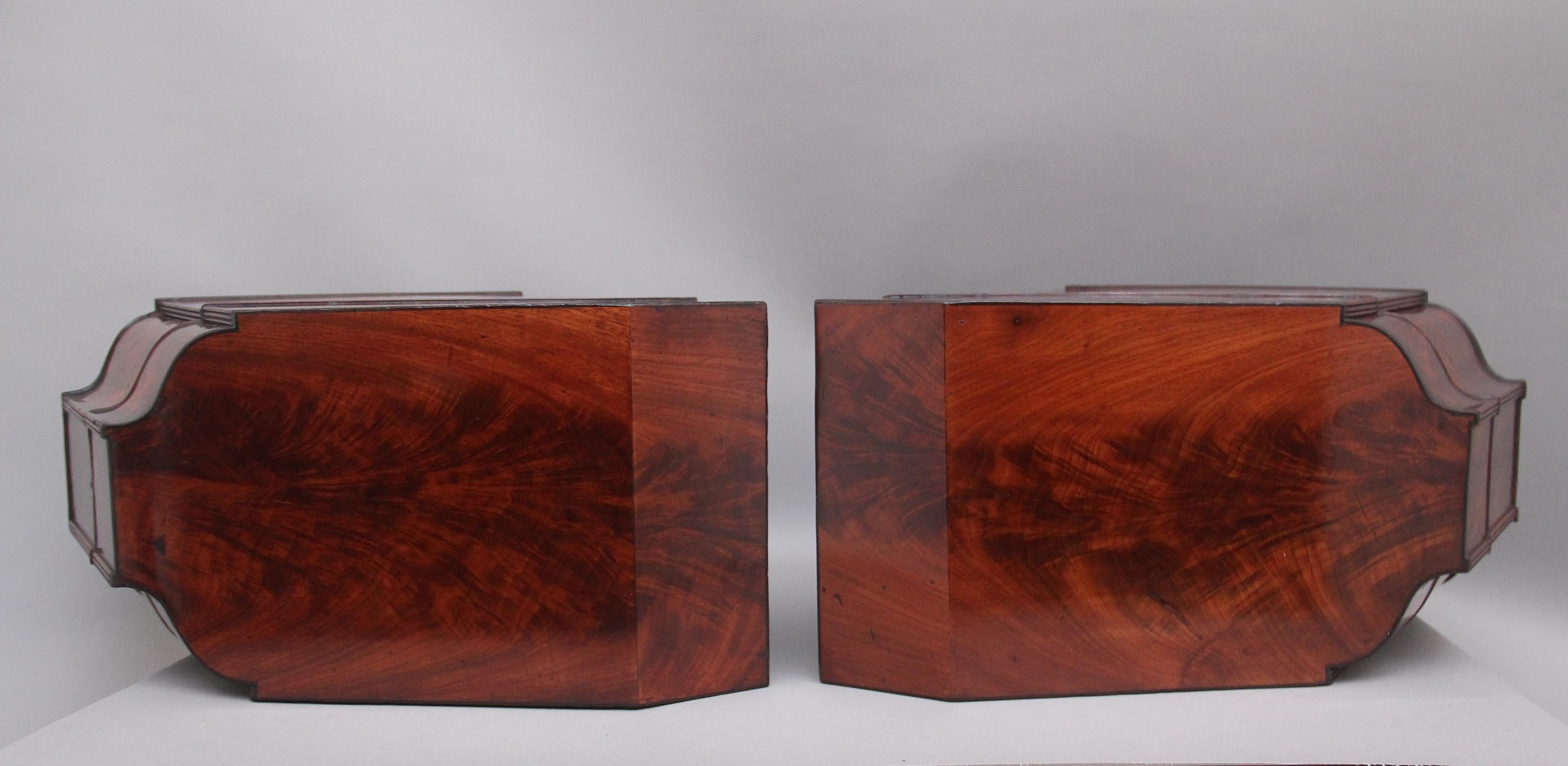 Pair of 18th Century Antique Mahogany Knife Boxes 5
