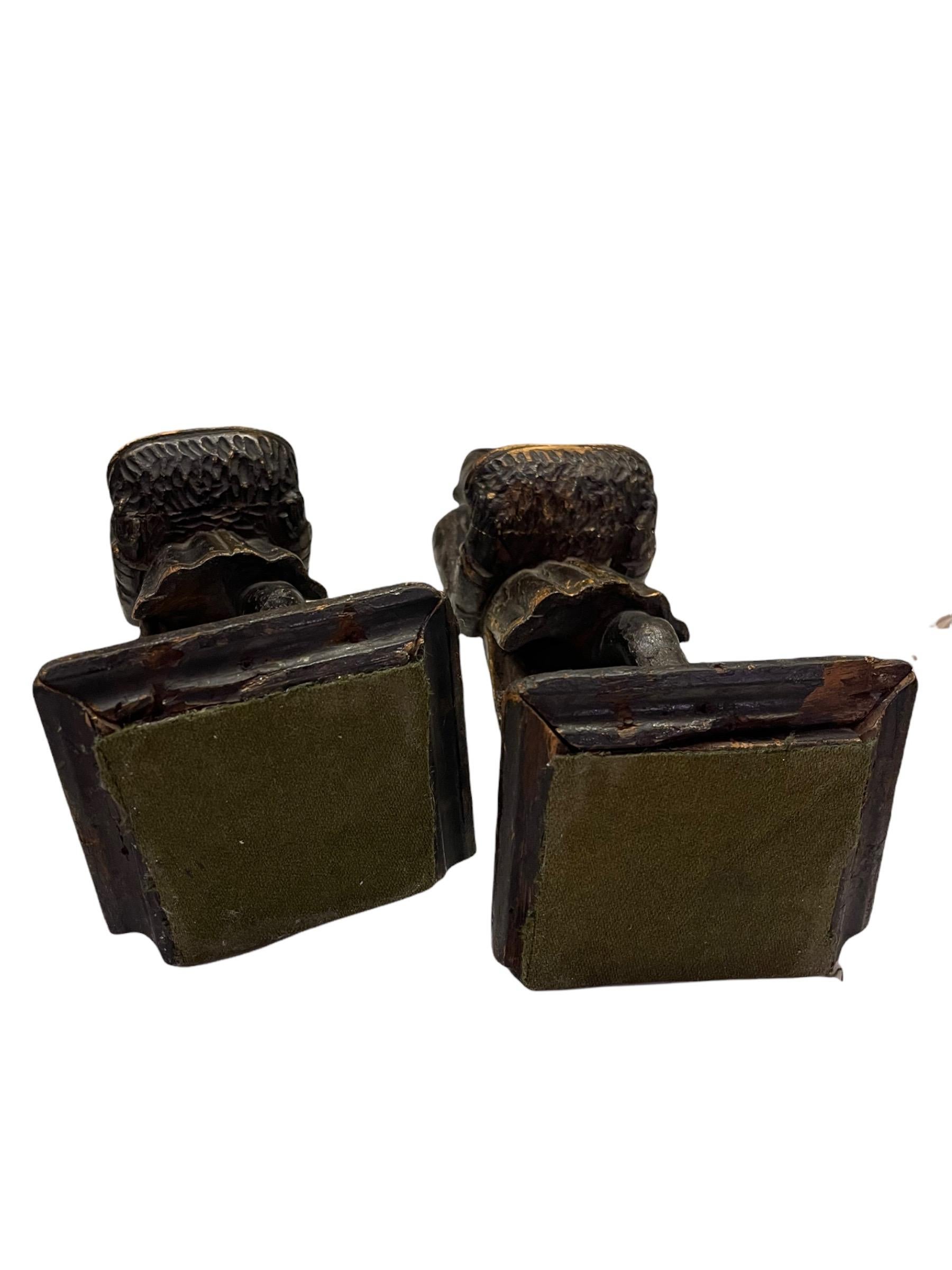 A Pair of 18th Century English Chinoiserie Carved Wood Ring Holders  For Sale 9