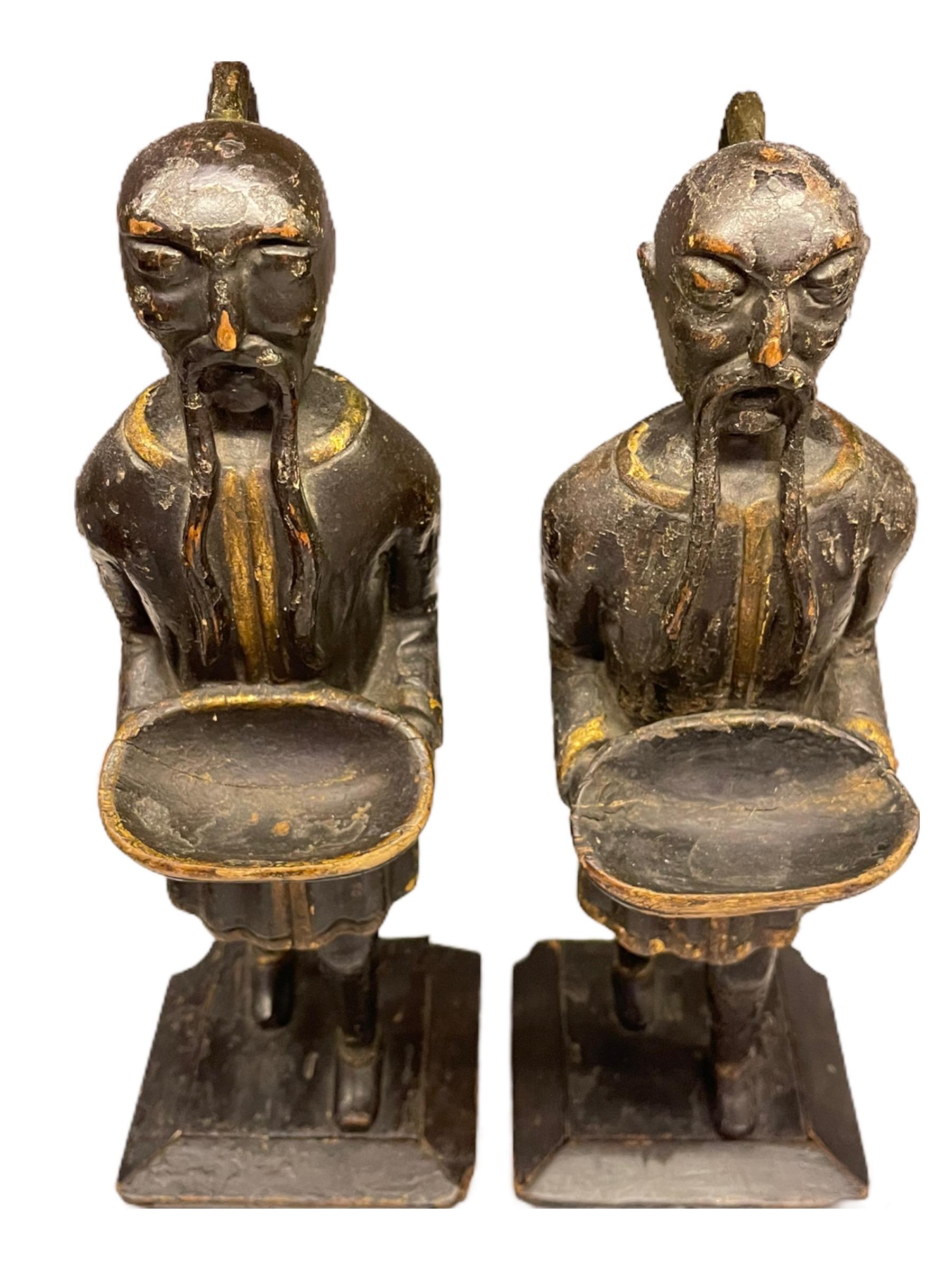 Pareja de anilleros ingleses de madera tallada Chinoiserie del siglo XVIII en venta 1