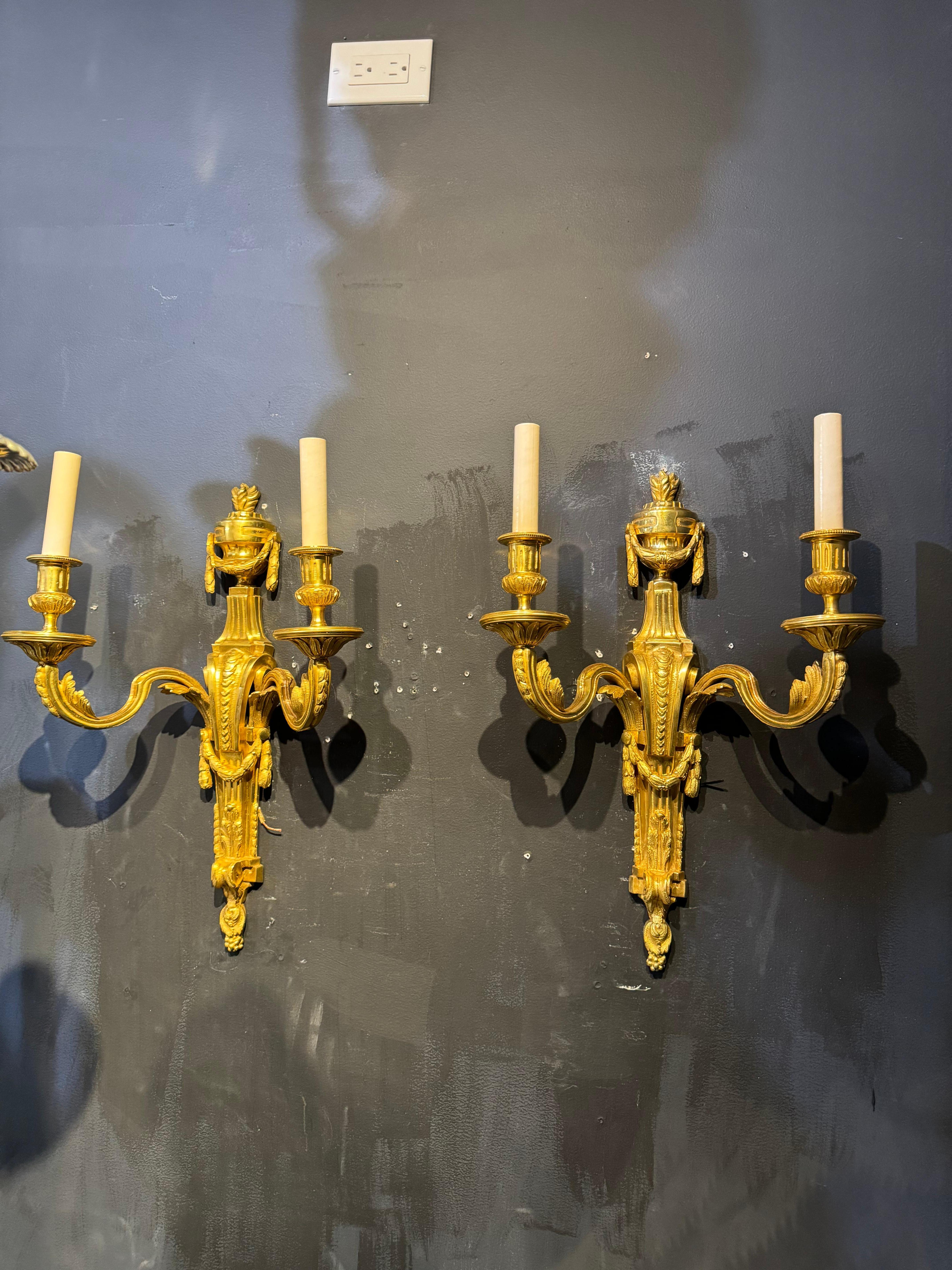 Pair of circa 1900 Caldwell neoclassical gilt bronze sconces, newly rewired (UL)