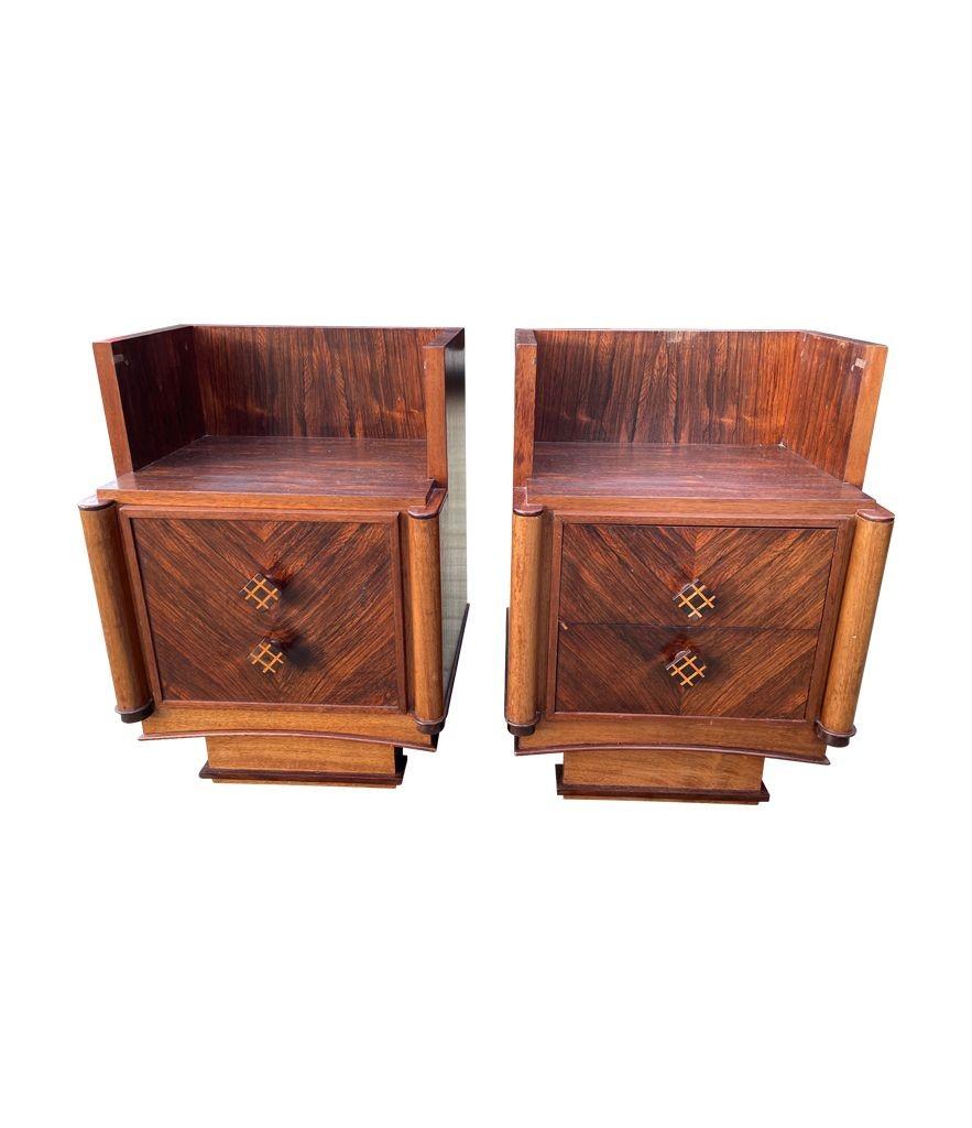 Pair of 1930s Art Deco Walnut Bedside Table with Marquetry Detail 7