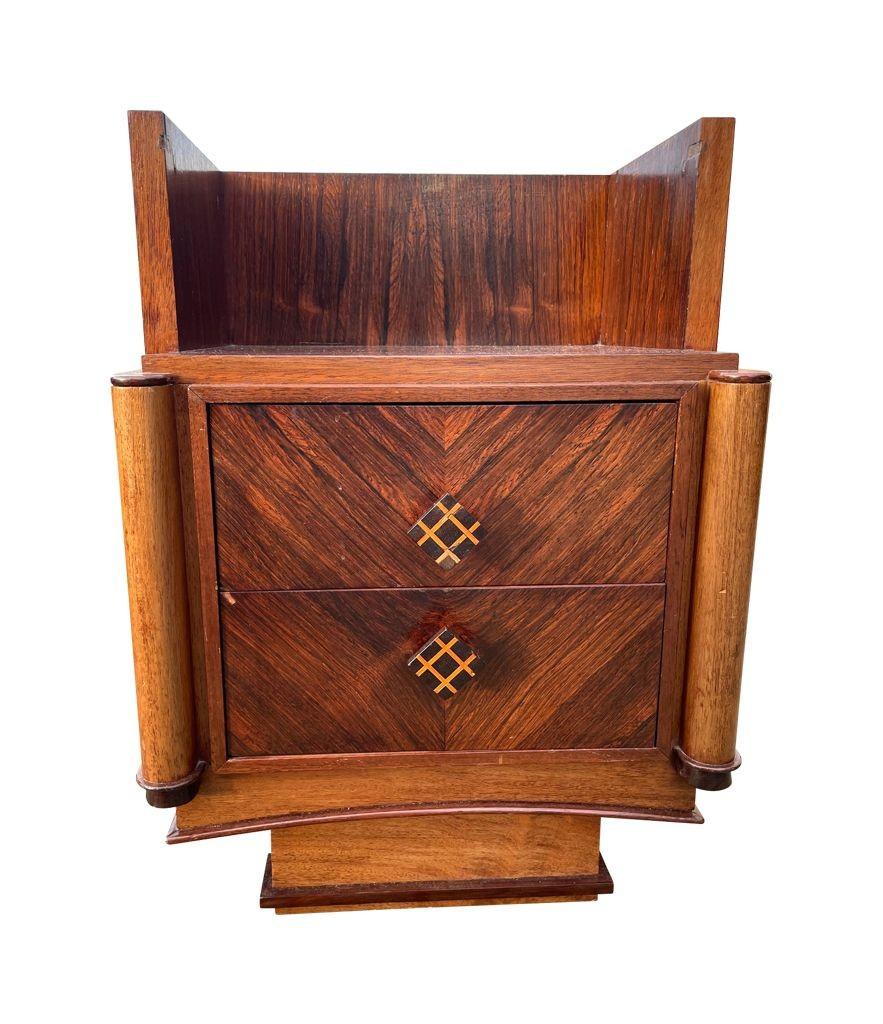 Pair of 1930s Art Deco Walnut Bedside Table with Marquetry Detail For Sale 2