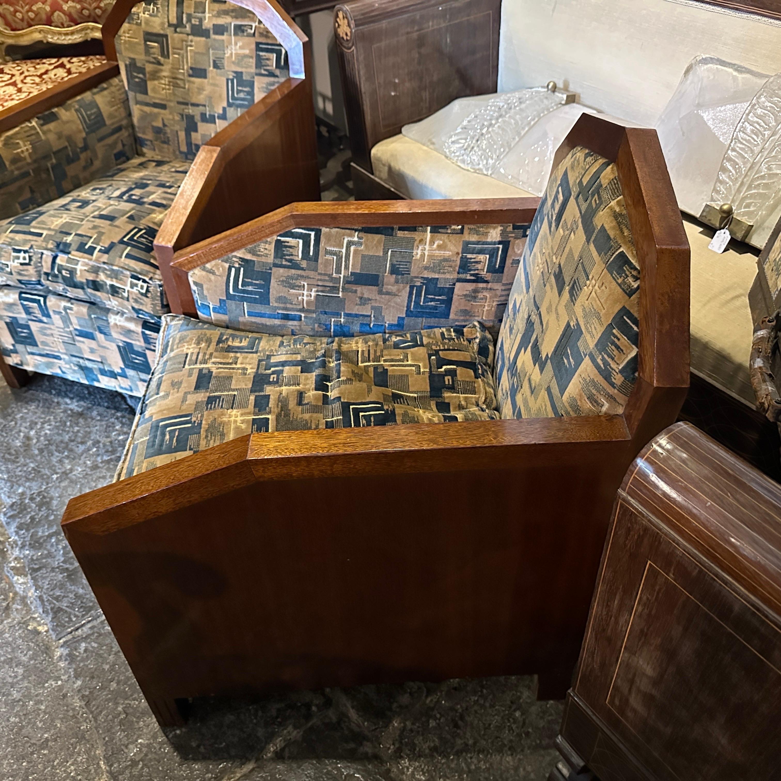 A Pair of 1930s Art Deco Wood and Original Velvet Fabric Italian Armchairs en venta 9