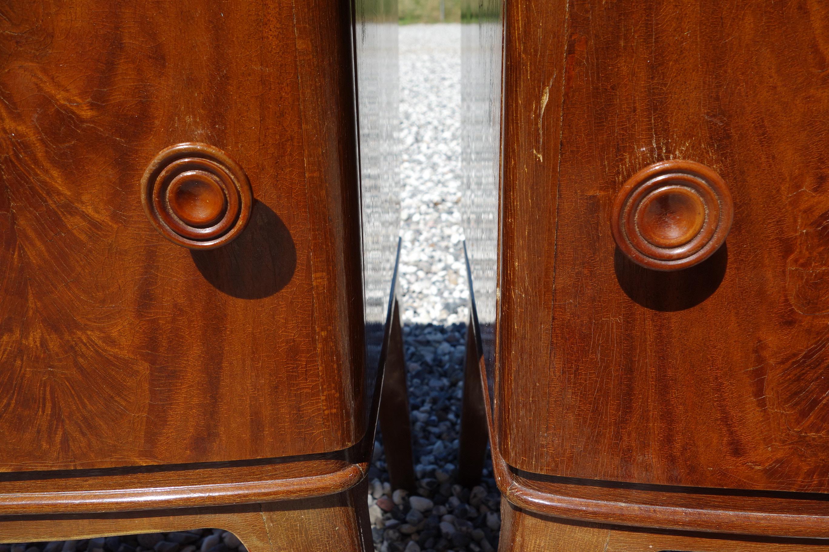 Pair of 1940s-1950s Bedside Tables in Flamed Mahogany Wood In Good Condition For Sale In Vejle, DK