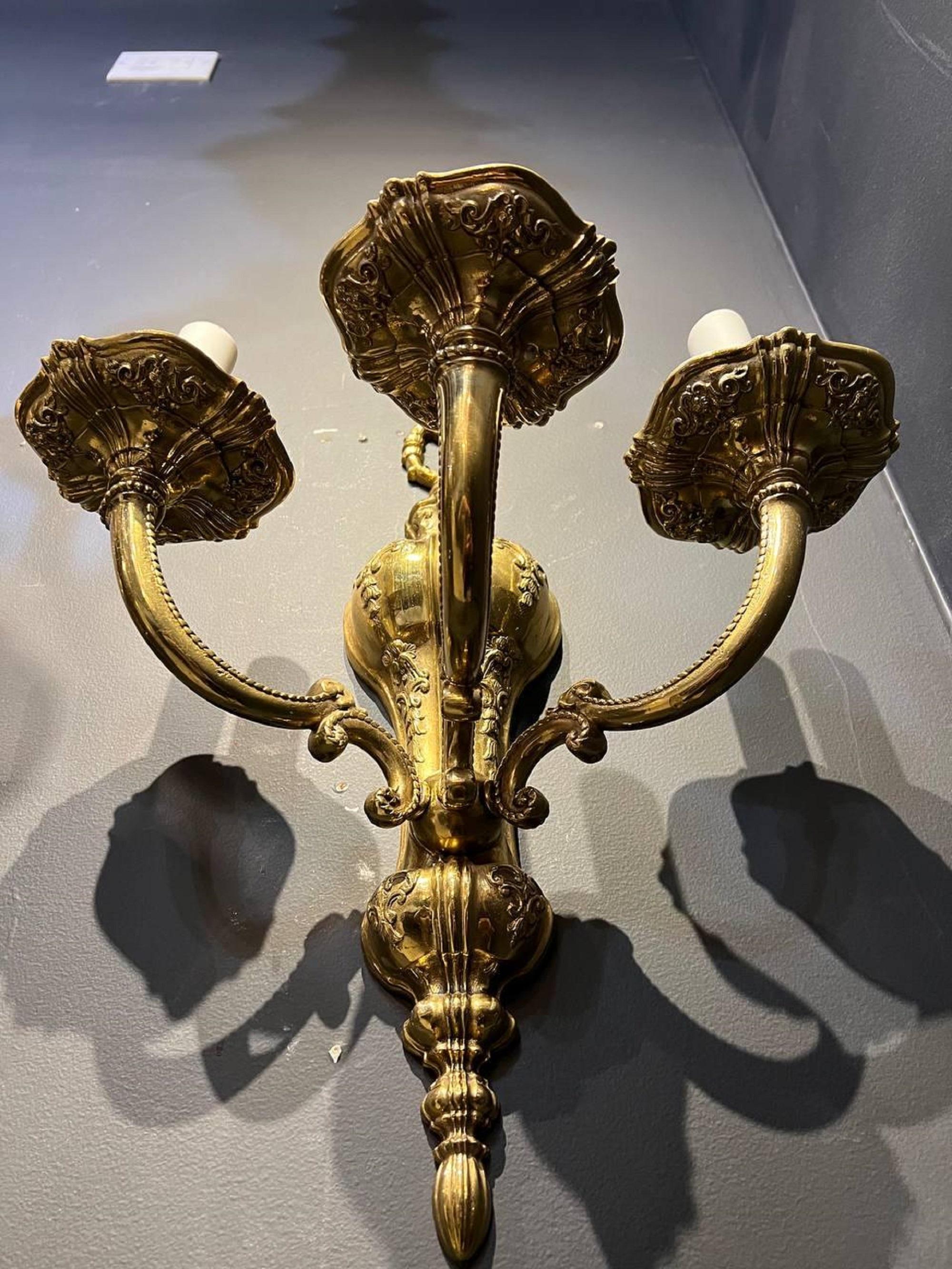 American Pair of 1940's Gilt Bronze Engraved Sconces with 3 lights For Sale