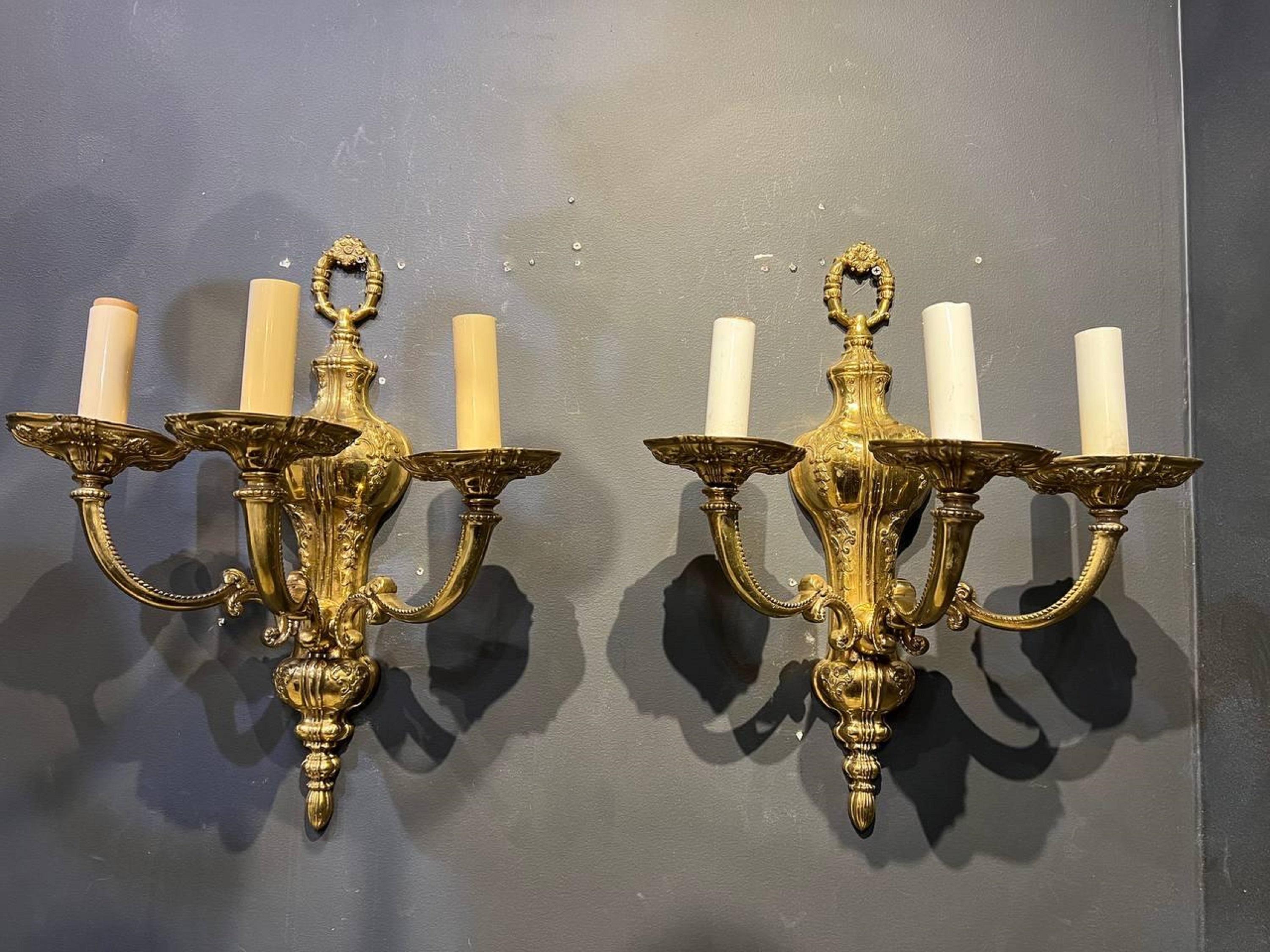 Pair of 1940's Gilt Bronze Engraved Sconces with 3 lights In Good Condition For Sale In New York, NY