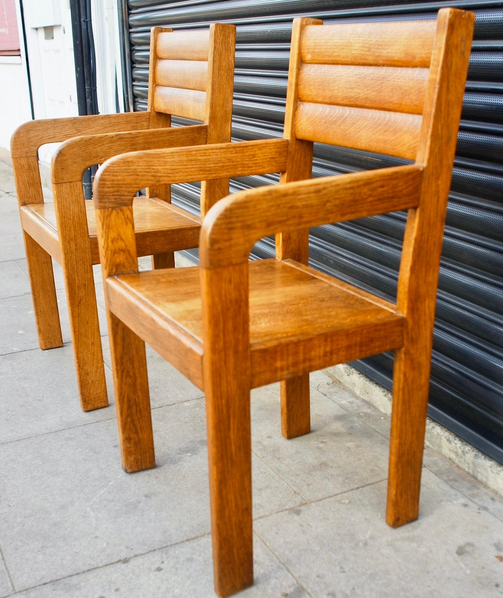Pair of 1940s Handmade English Oak Vintage Carver/Side Chairs For Sale 2