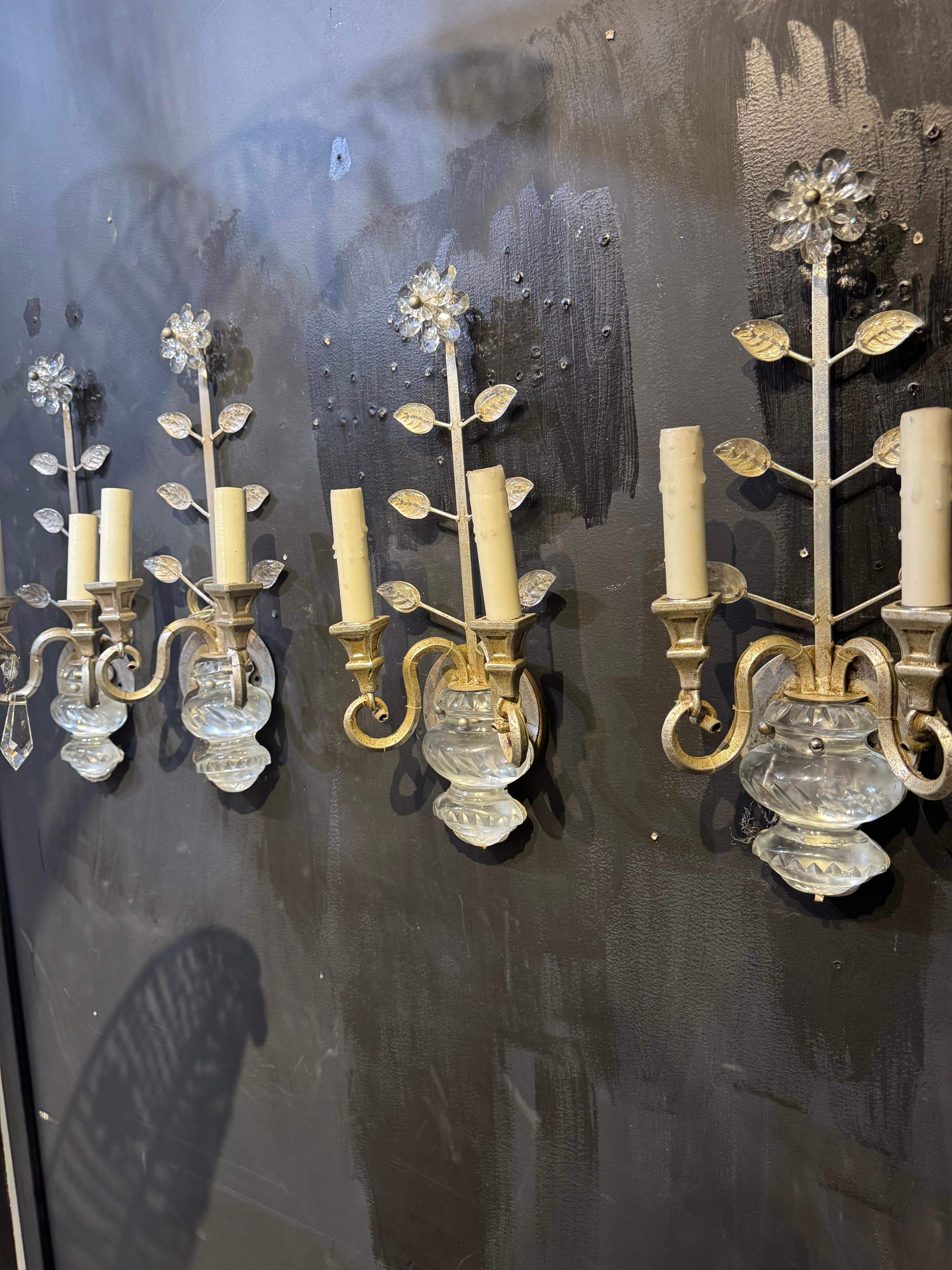 Mid-20th Century A pair of 1940’s Silver leaves French sconces For Sale