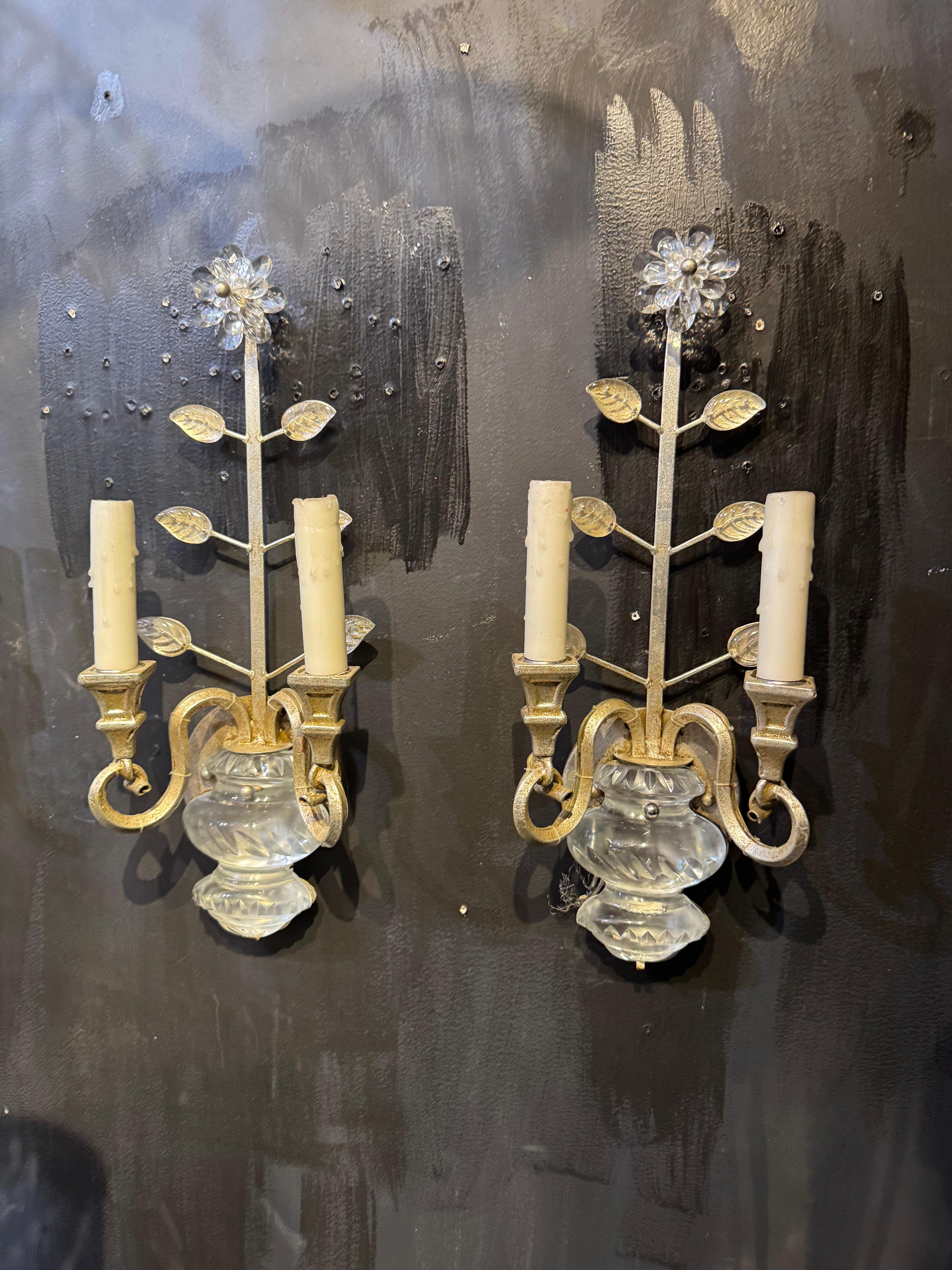 A pair of 1940’s Silver leaves French sconces For Sale 1