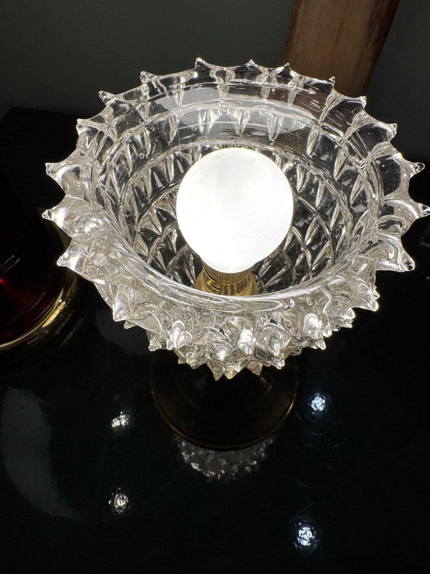 Coppia di lampade in ottone e vetro di Barovier&Toso degli anni '50 in vendita 2