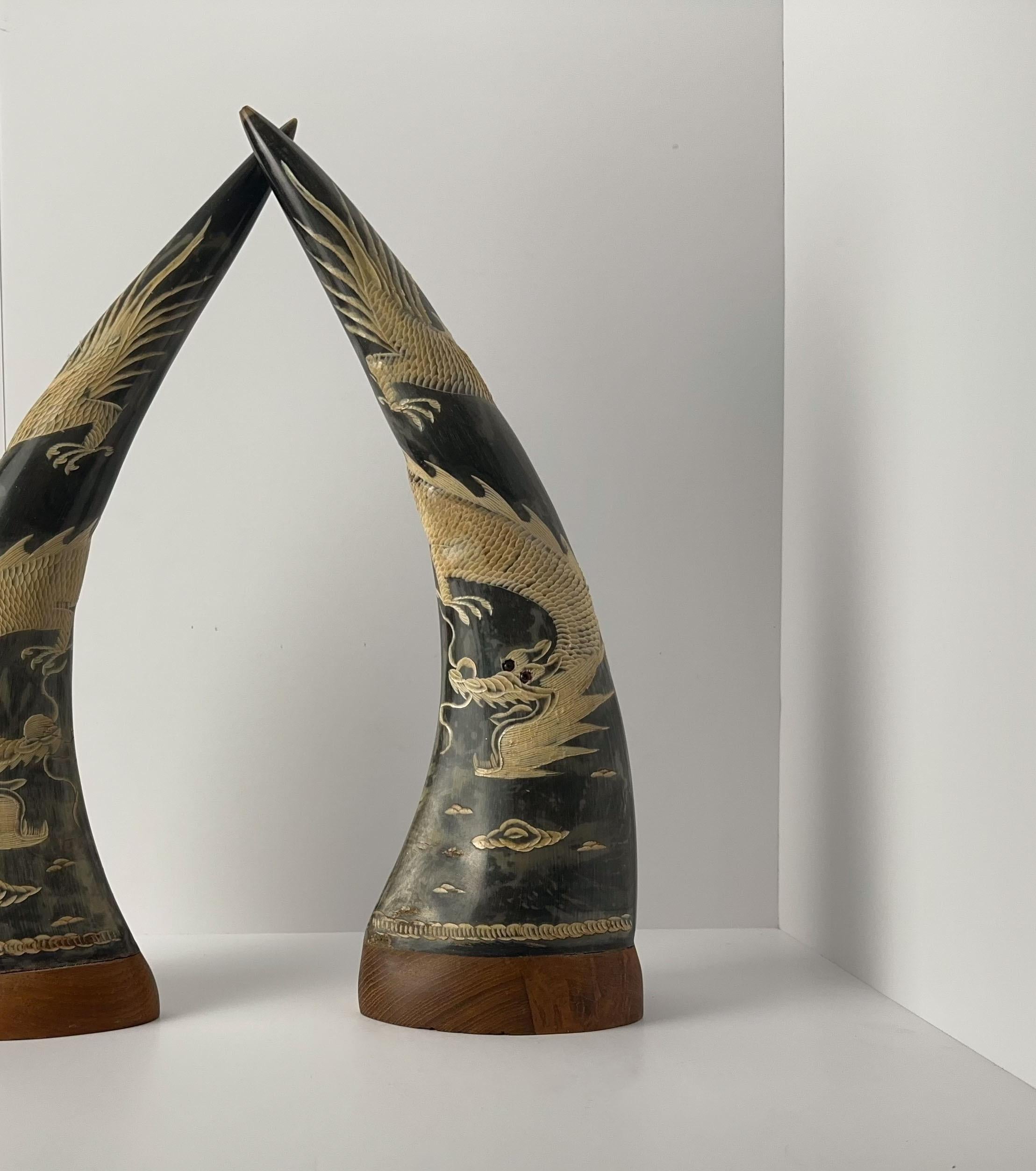 Chinese Etched Dragon Buffalo Horns, China, 1950's In Good Condition In Glasgow, GB