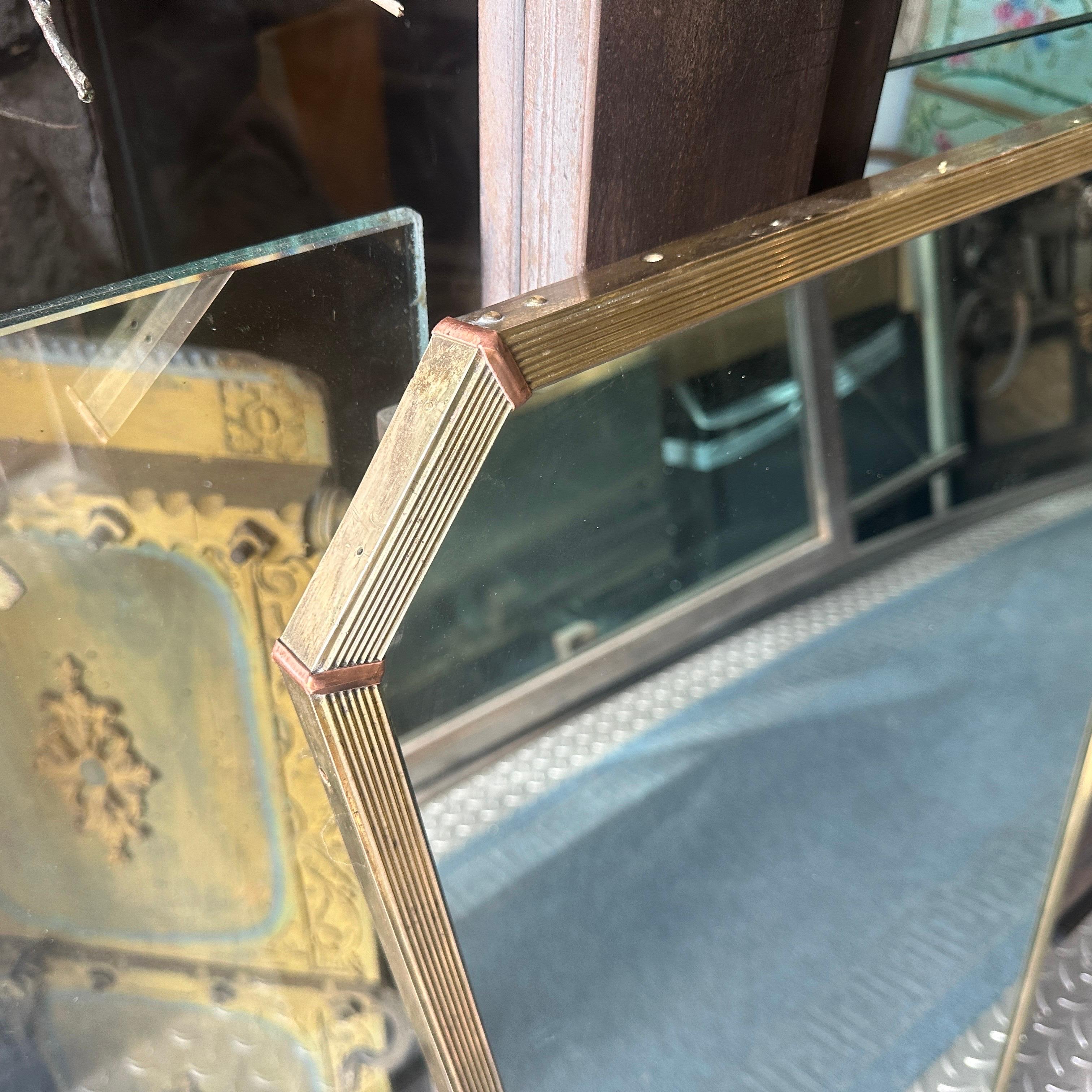 A Pair of 1950s Gio Ponti Style Mid-Century Modern Brass and Copper Wall Mirrors 6