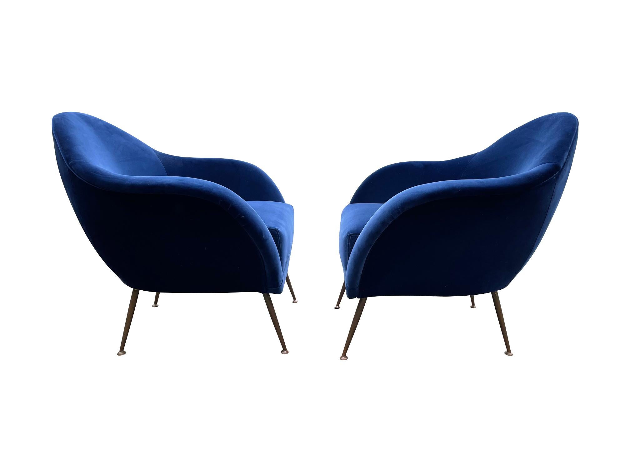 Pair of 1950s Italian Armchairs with Matching Ottomans Reupholstered in Velvet 3