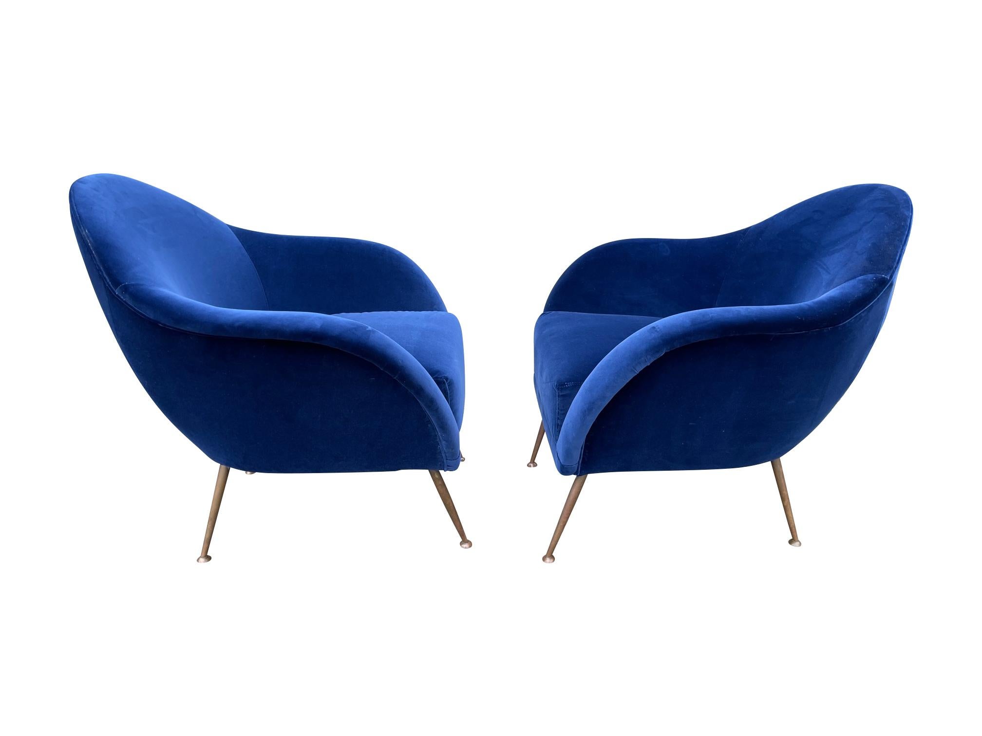 Pair of 1950s Italian Armchairs with Matching Ottomans Reupholstered in Velvet 5