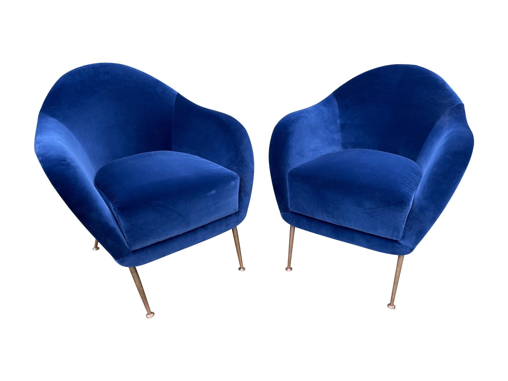 Pair of 1950s Italian Armchairs with Matching Ottomans Reupholstered in Velvet 6