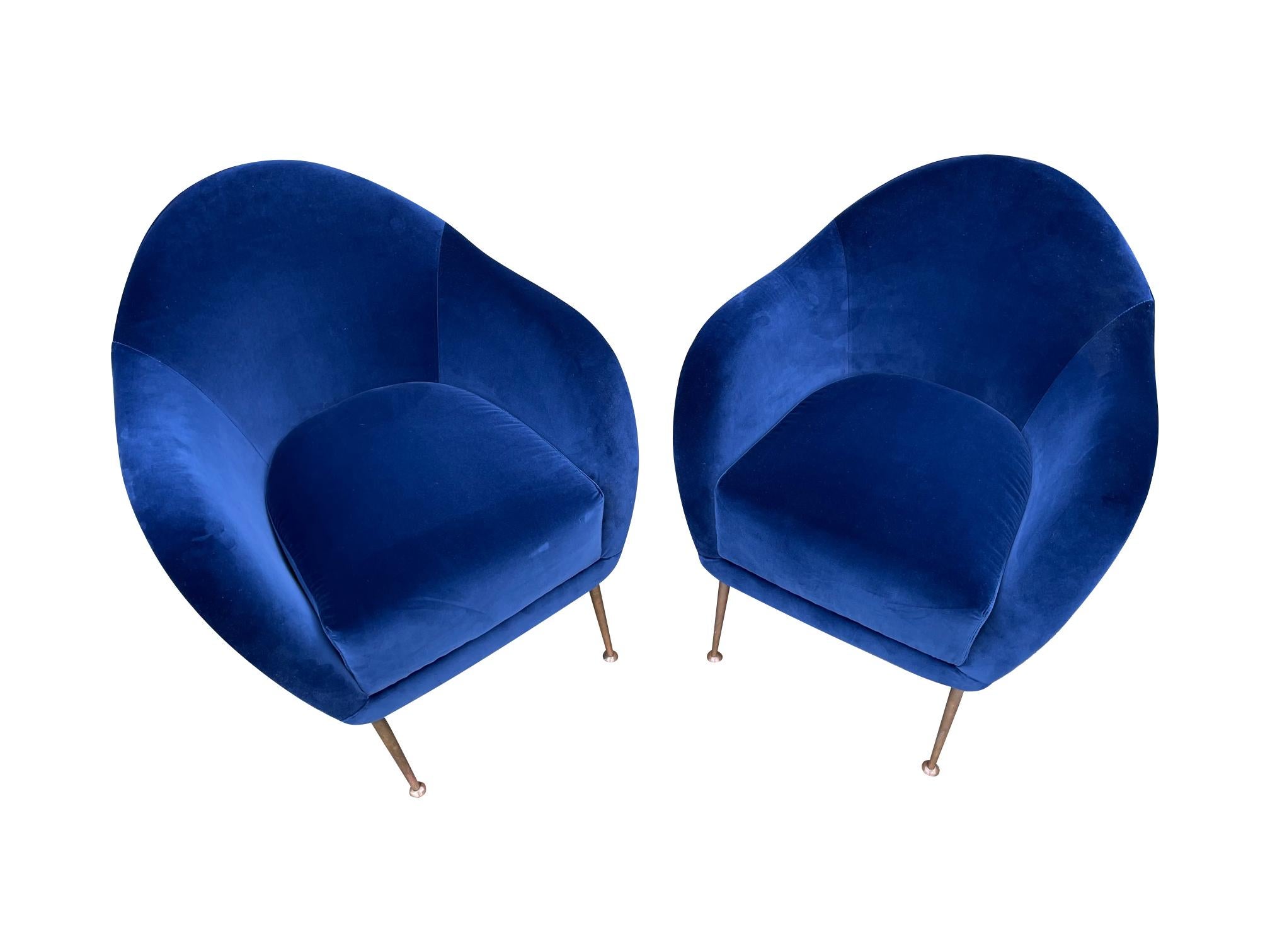 Pair of 1950s Italian Armchairs with Matching Ottomans Reupholstered in Velvet 7