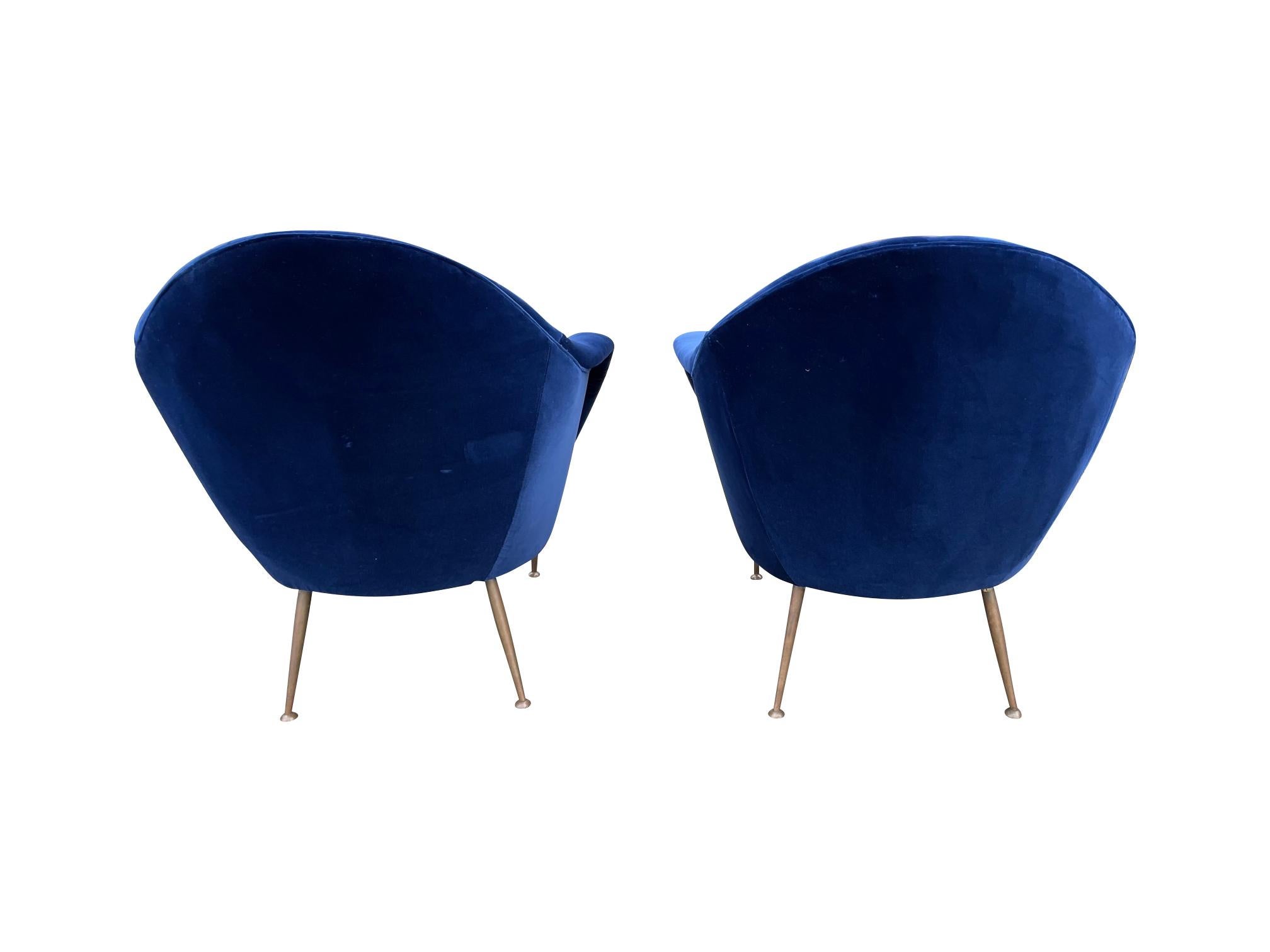 Pair of 1950s Italian Armchairs with Matching Ottomans Reupholstered in Velvet 9
