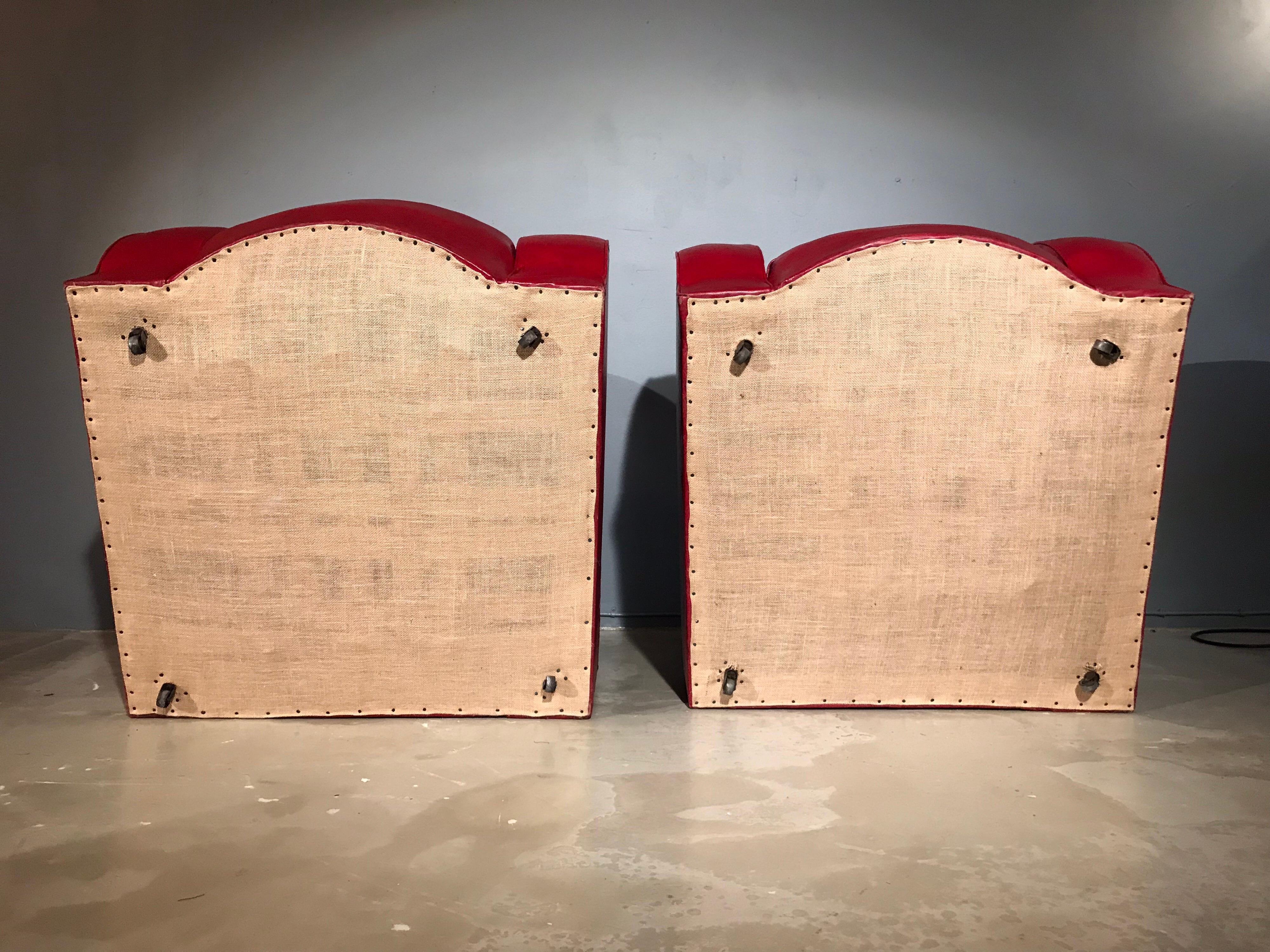 Paire de chaises longues en simili cuir des années 1950 3
