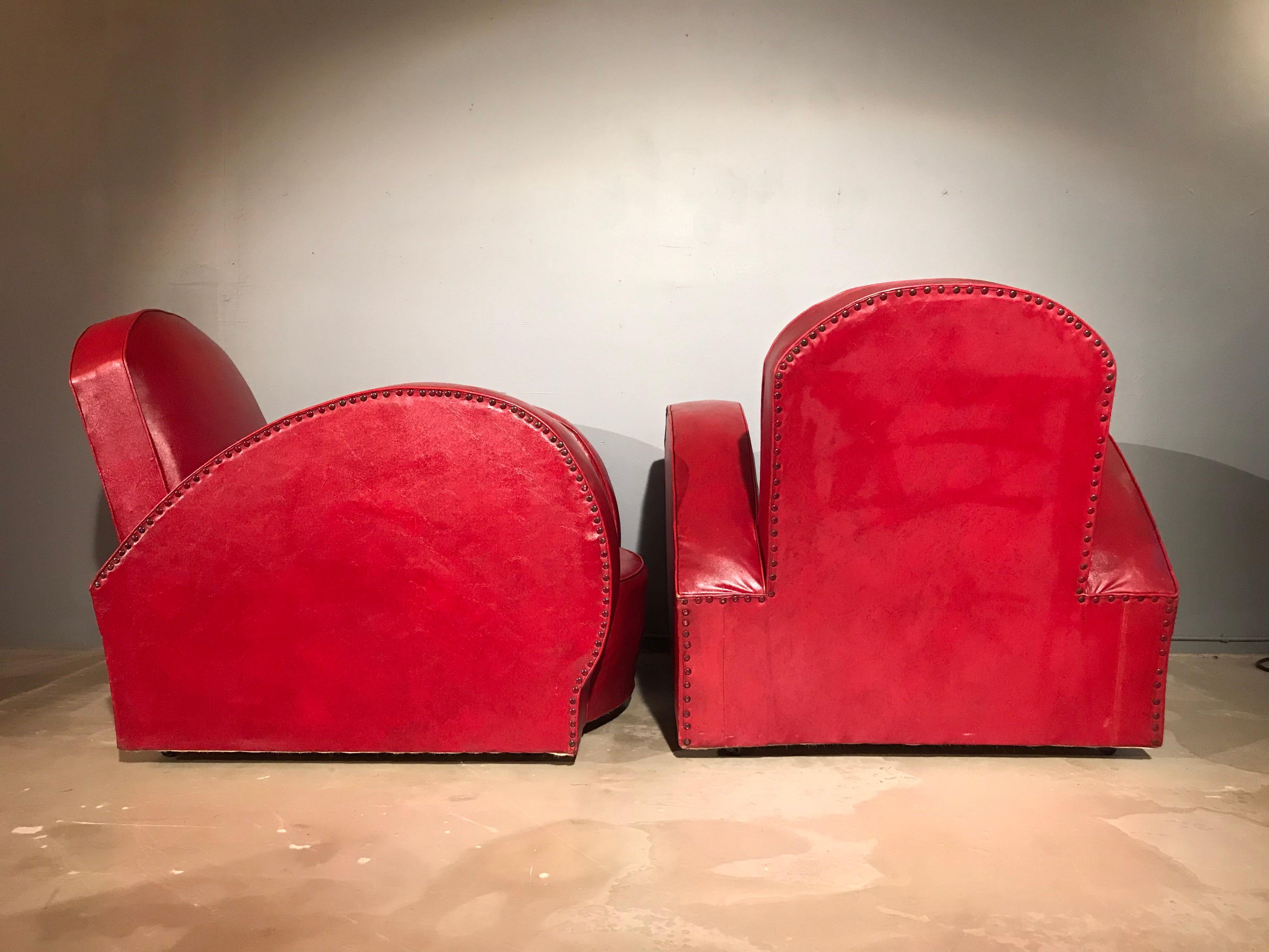 English Pair of 1950s Lounge Chairs in Faux Leather For Sale