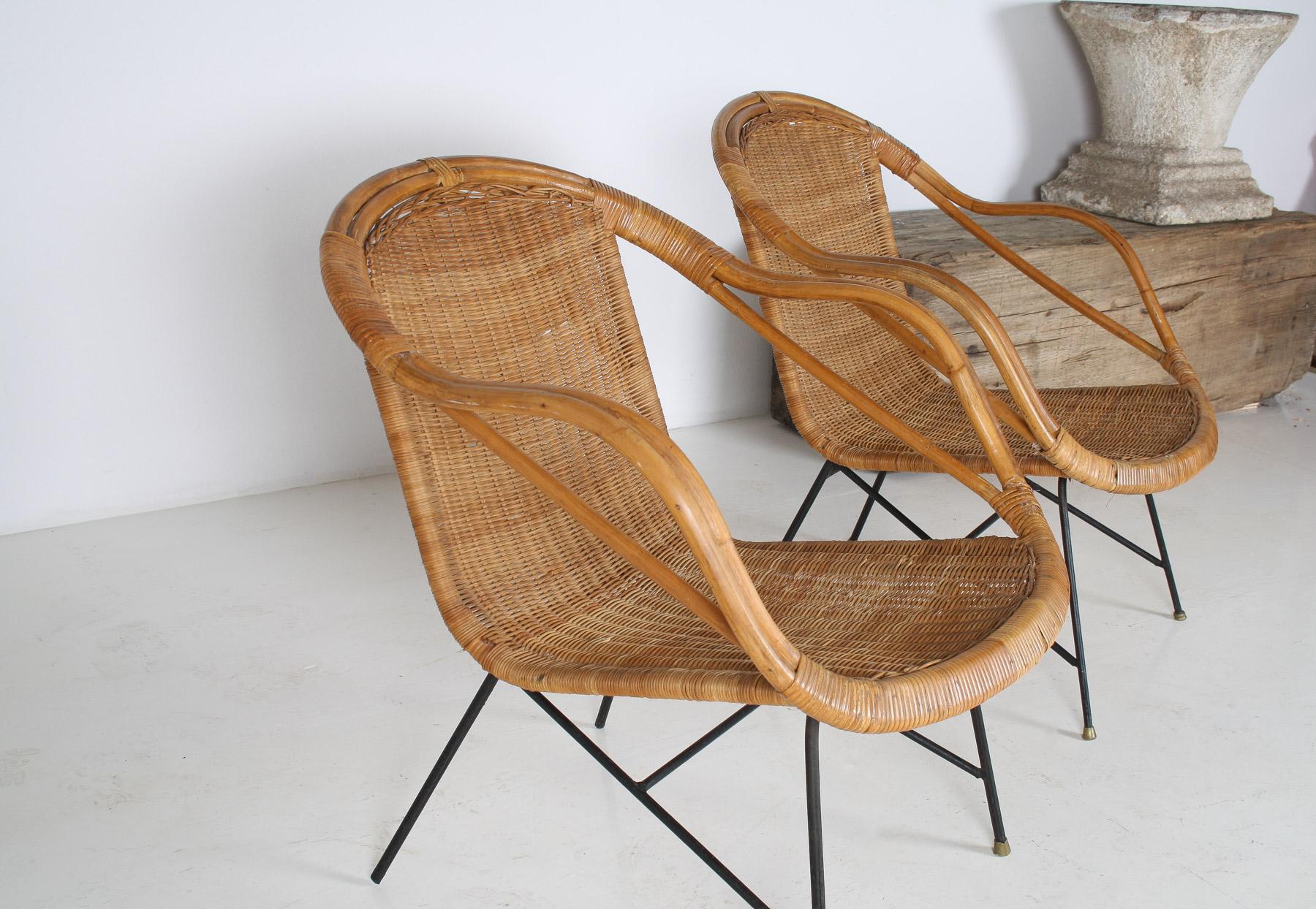 Paire de chaises panier en rotin du milieu du siècle dernier des années 1950 à la manière d'Arthur Umanoff en vente 7