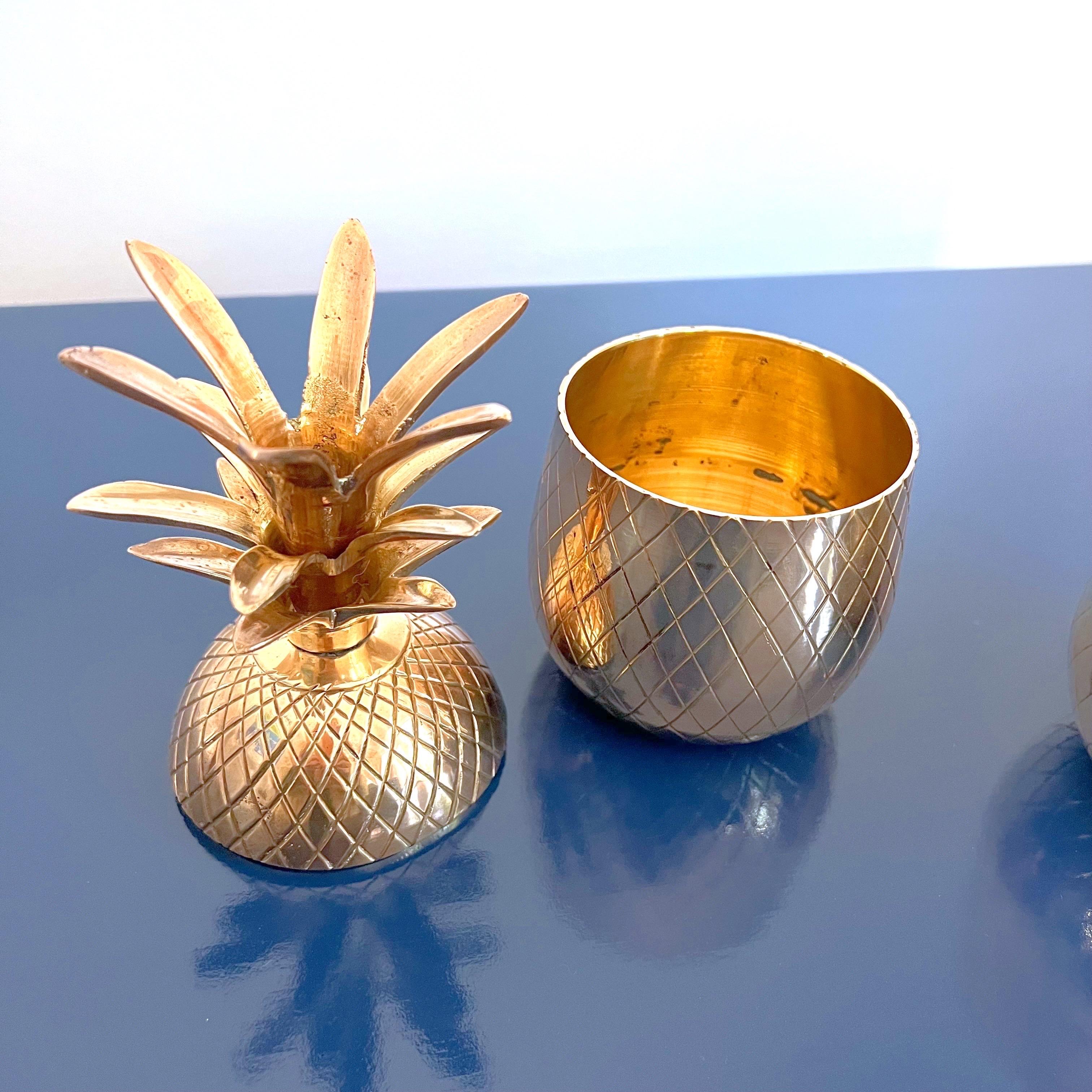 20th Century Pair of 1950s Vintage Lidded Brass Pineapple Boxes