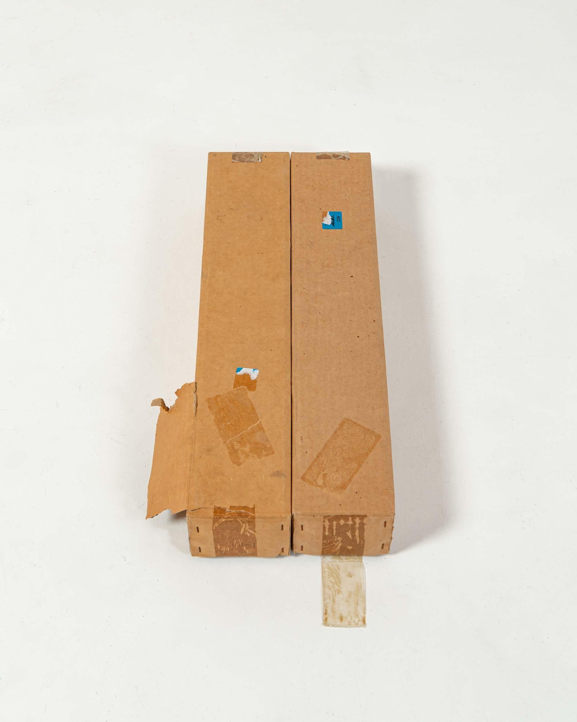 Una coppia di lampade da tavolo Isamu Noguchi Akari del 1951 BB1-30DL, Nuovo stock in vendita 6