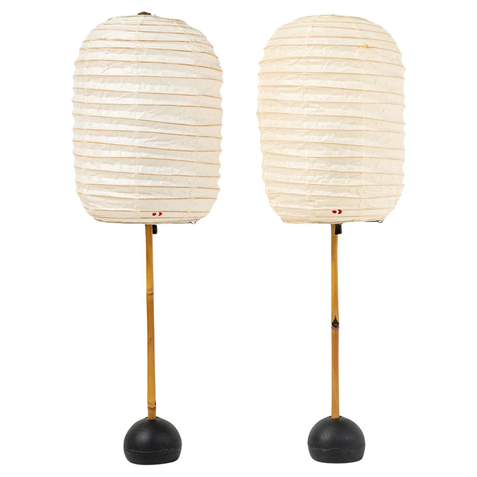 Una coppia di lampade da tavolo Isamu Noguchi Akari del 1951 BB1-30DL, Nuovo stock in vendita