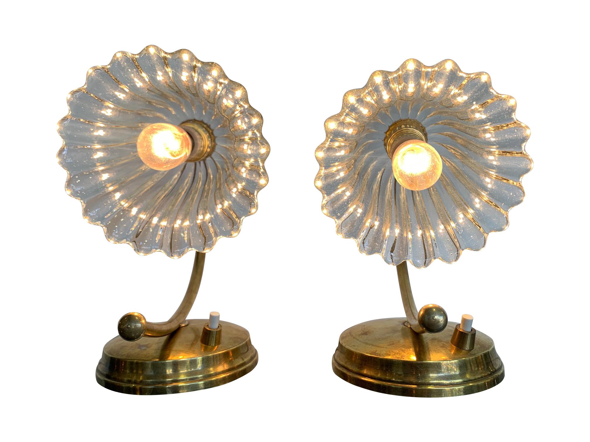 Pair of 1960s Barovier Style Italian Lamps with Glass Flower Shaped Shades  8