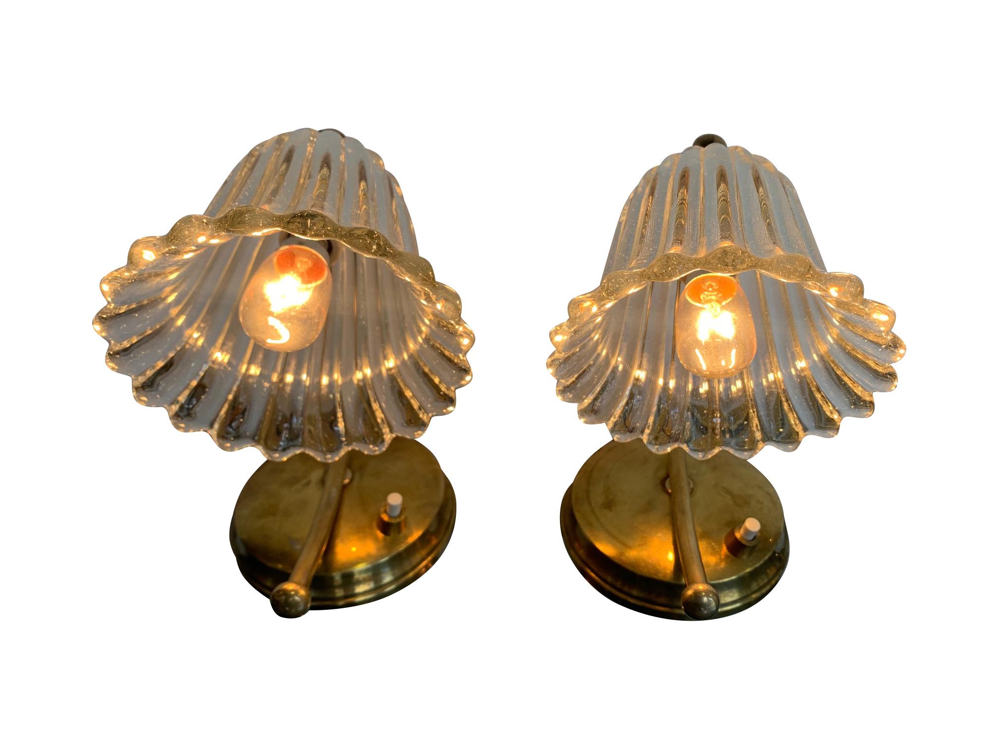 Pair of 1960s Barovier Style Italian Lamps with Glass Flower Shaped Shades  2
