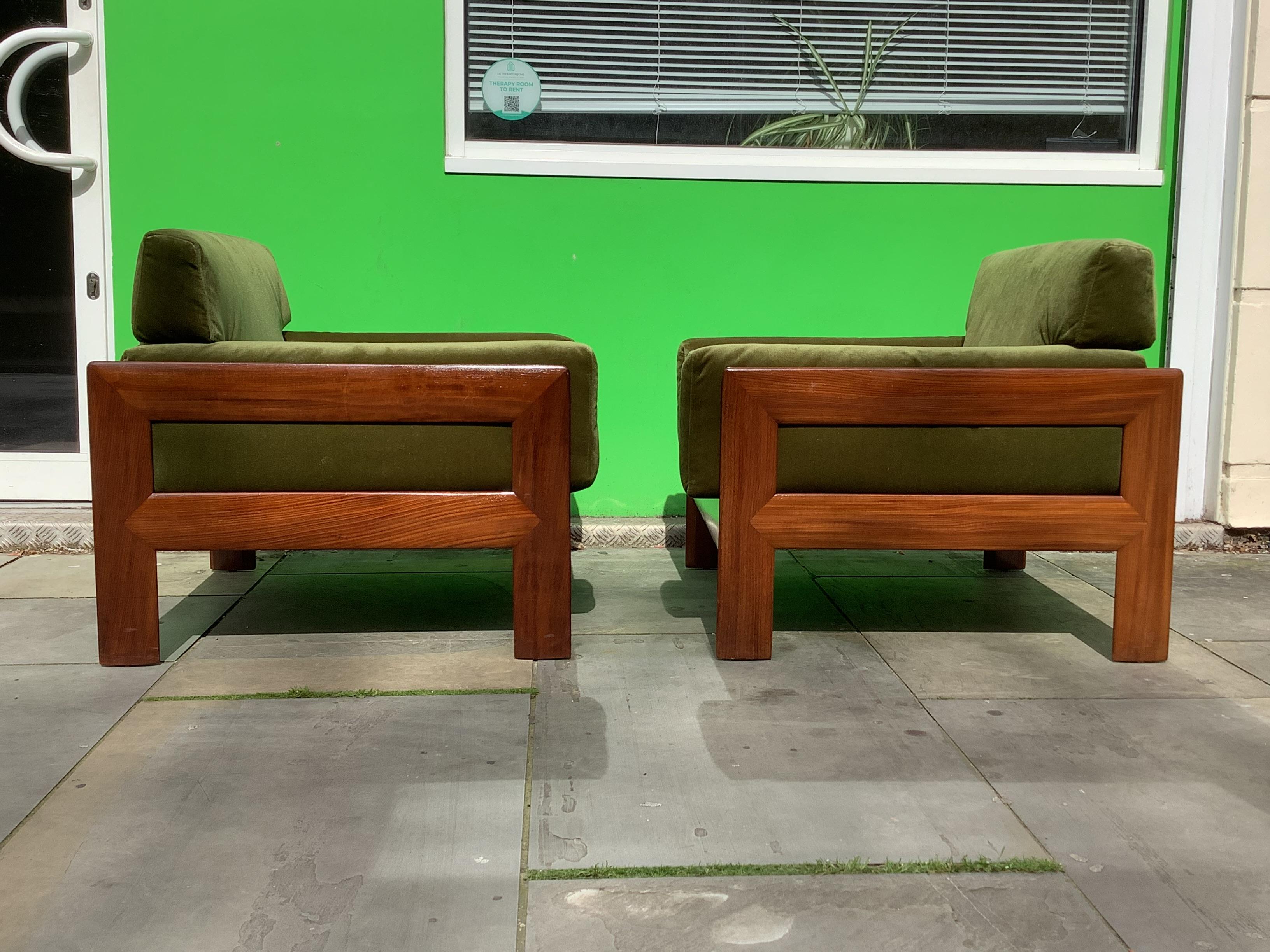 A Pair of 1960’s Danish armchairs in style of Tobia Scarpa In Good Condition For Sale In London, Lambeth