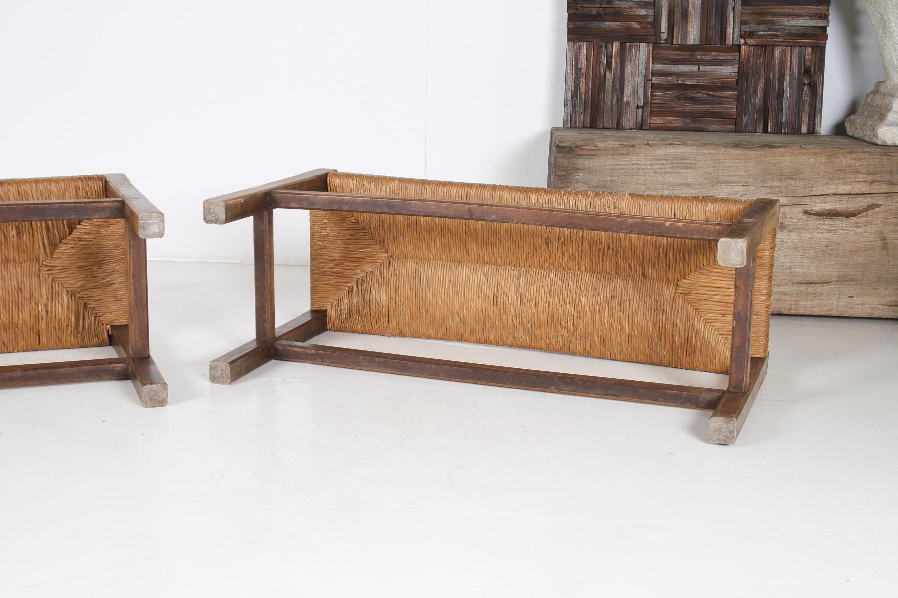 Pareja de bancos de roble de mediados de siglo de 1960 con asientos tradicionales de junco en venta 8