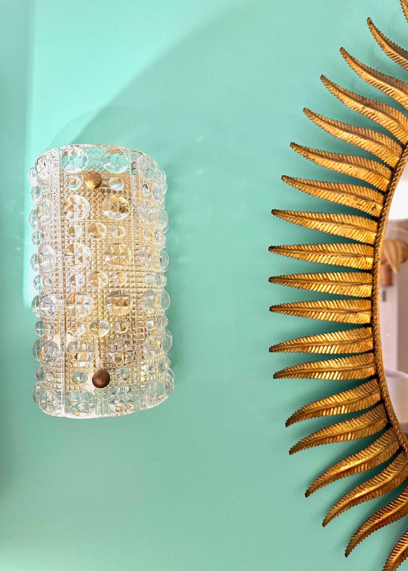 Un par de socnces de pared de cristal Orrefors de los años 60, de Carl Fagerlund para Lyfa en venta 5