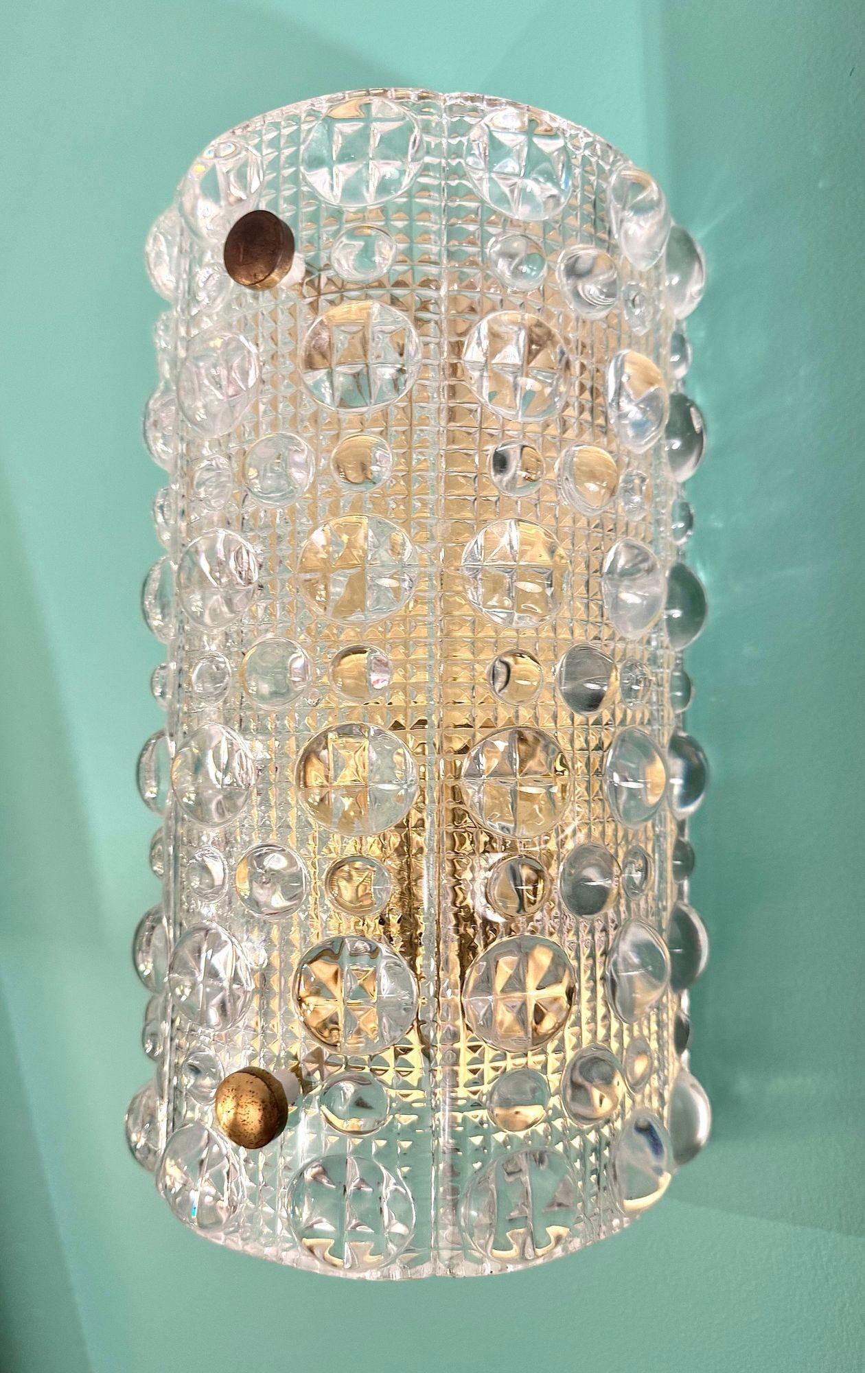 Un par de socnces de pared de cristal Orrefors de los años 60, de Carl Fagerlund para Lyfa Hecho a mano en venta
