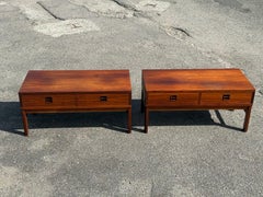 Una coppia di credenze scandinave degli anni ’60