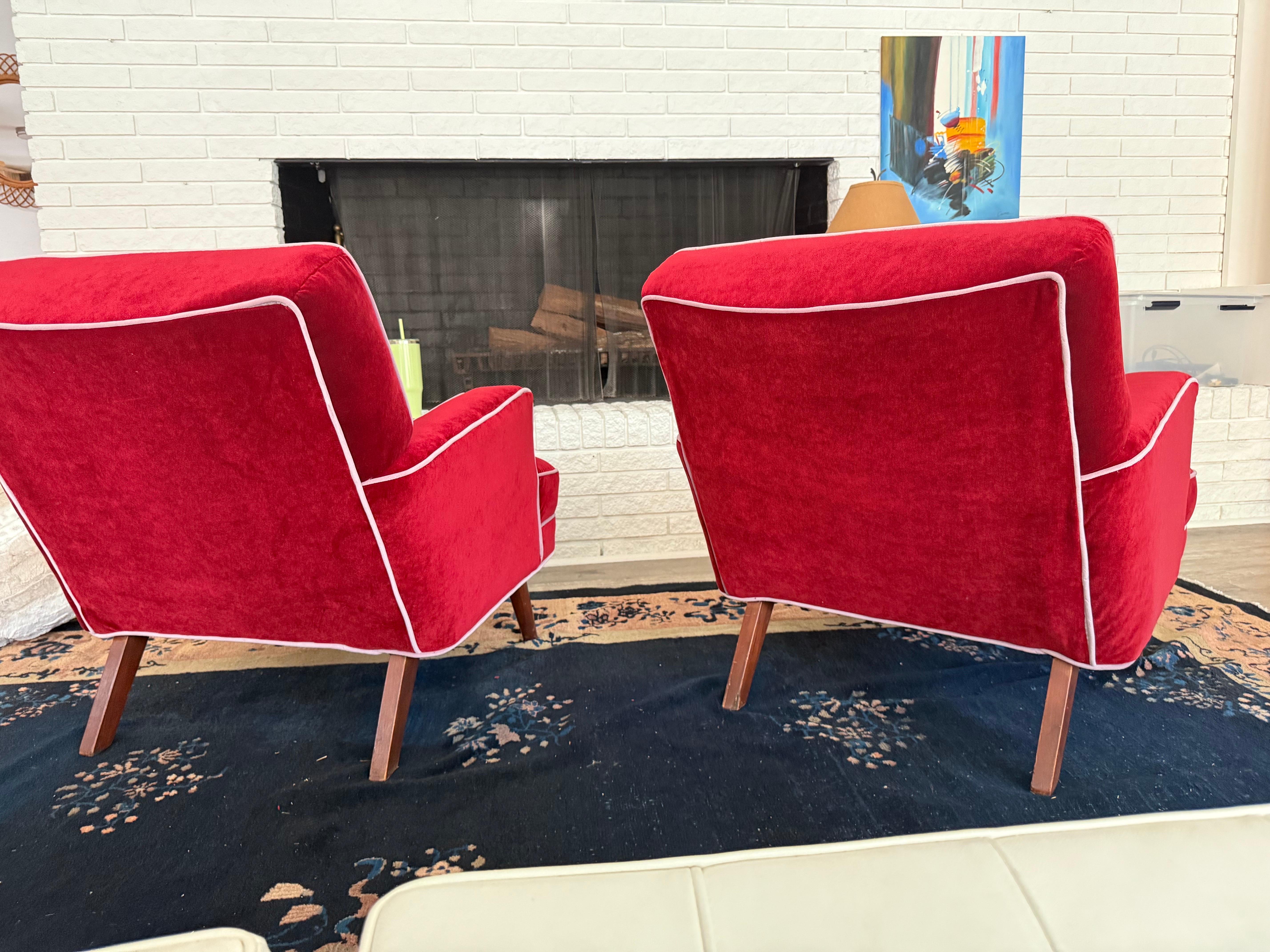 A pair of 1960s Swedish Modern Club Chairs in Merlot Velvet and Lavender For Sale 4