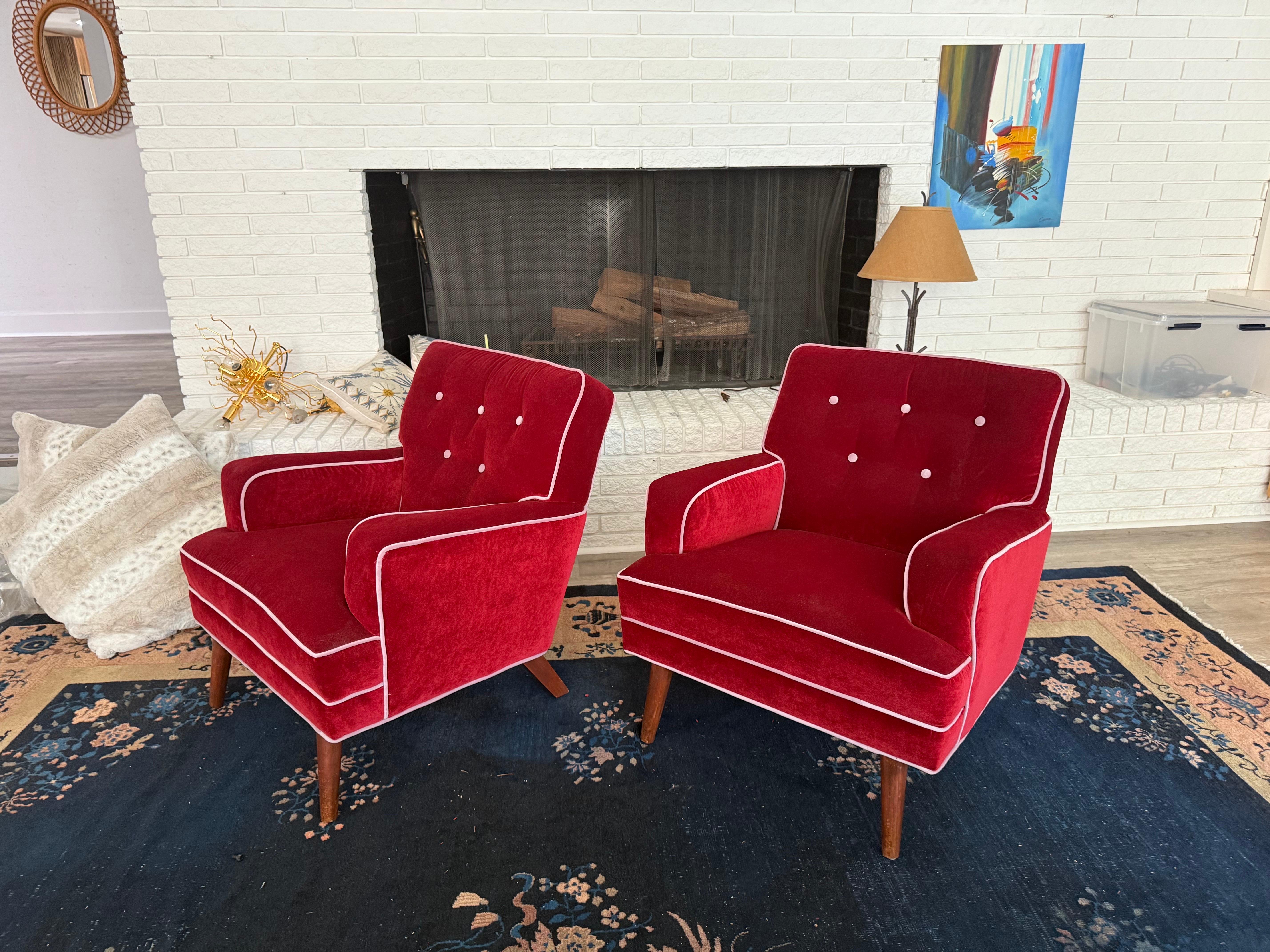 A pair of 1960s Swedish Modern Club Chairs in Merlot Velvet and Lavender For Sale 1
