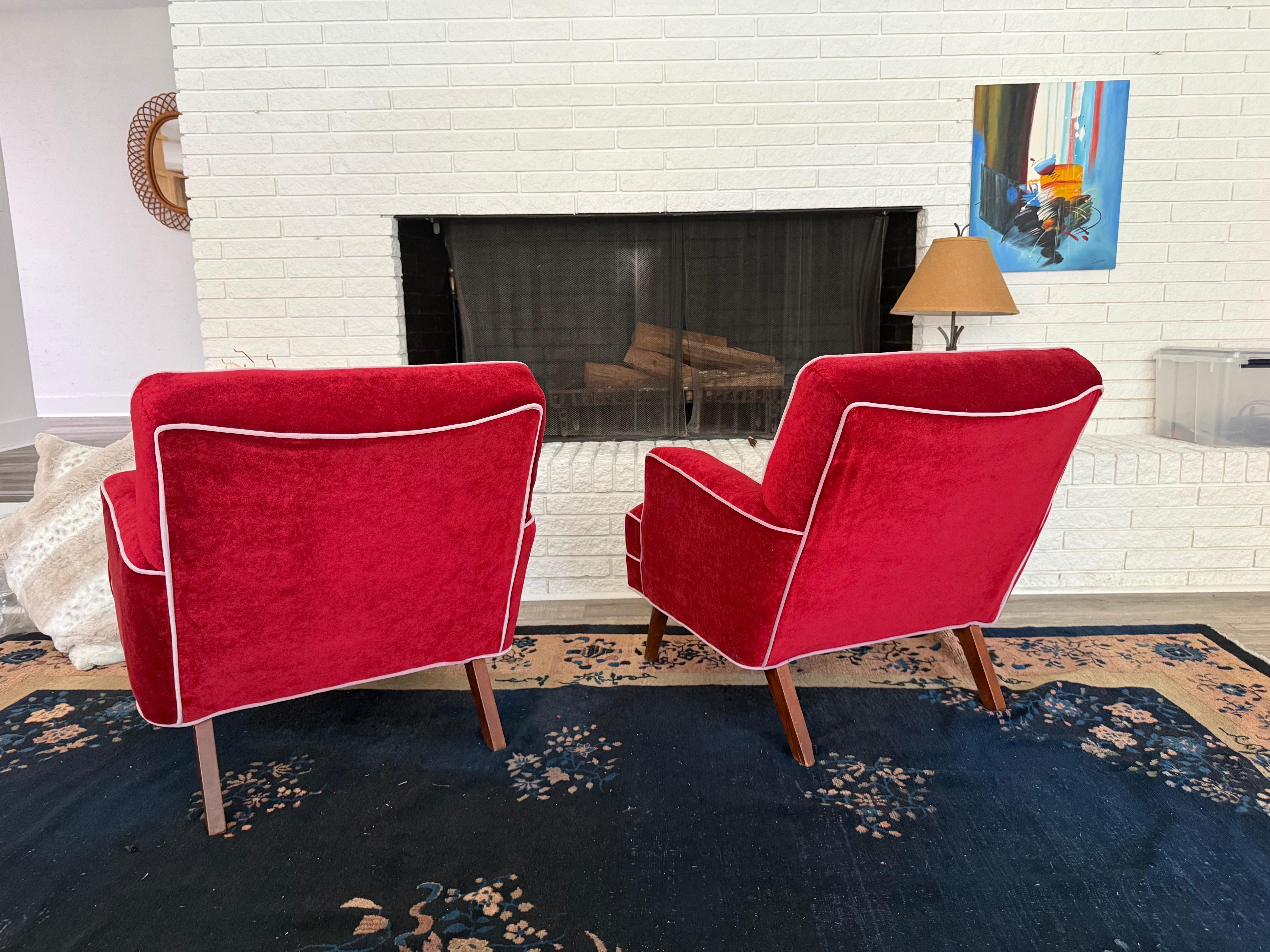 A pair of 1960s Swedish Modern Club Chairs in Merlot Velvet and Lavender For Sale 3