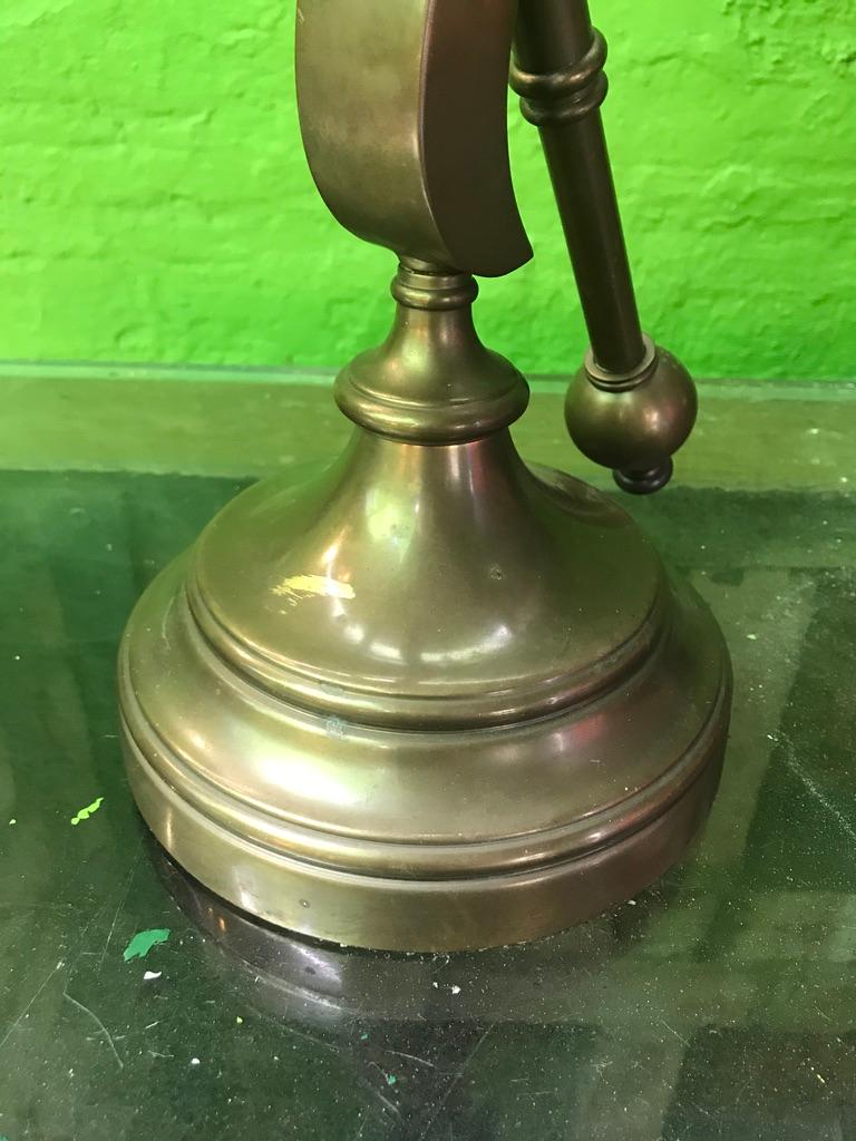 Paar Messing-Schreibtischlampen aus den 1970er Jahren im Angebot 9