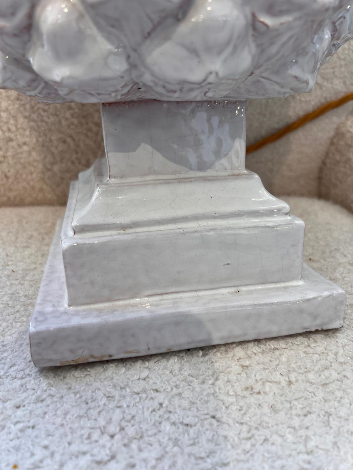 20ième siècle Paire de lampes ananas en céramique émaillée italienne des années 1970 en vente