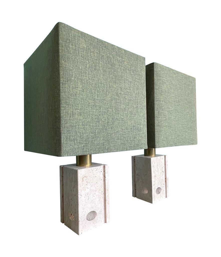 A pair of 1970s sculptural Italian travertine lamps by Fratelli Mannelli For Sale 2