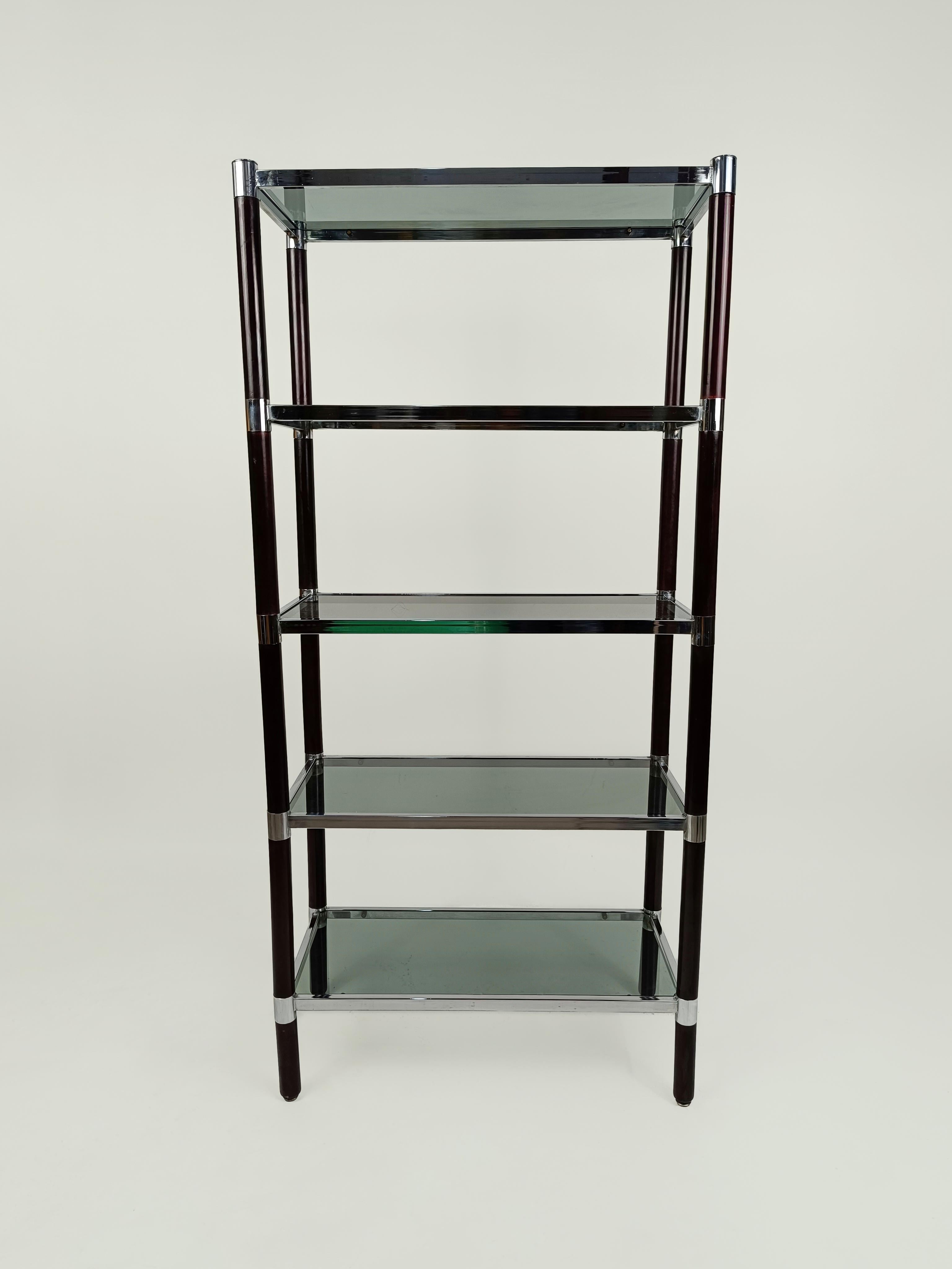 A Pair of 1970s Shelves / étagère in Chromed Metal, Solid Wood and Smoked Glass  For Sale 14