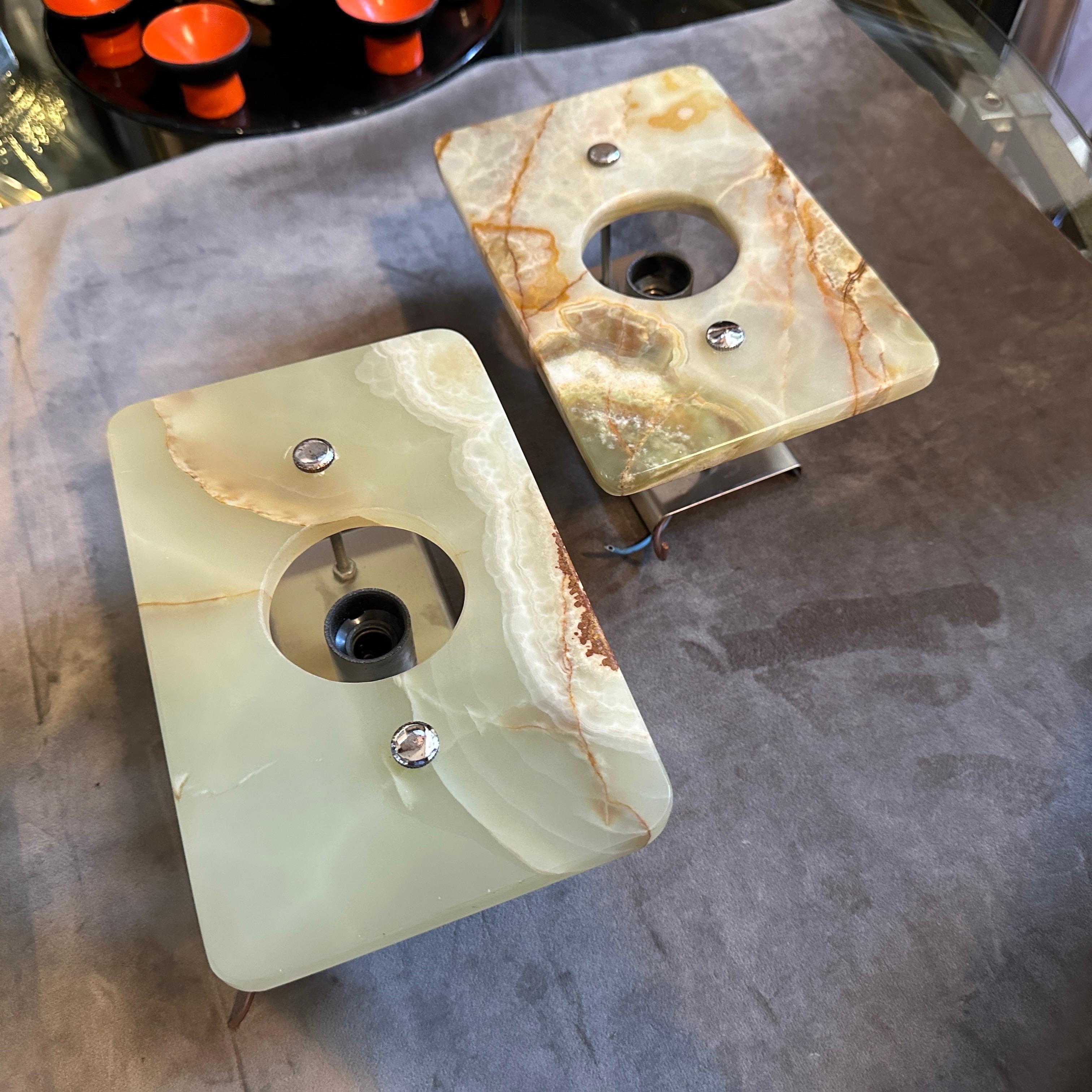 A Pair of 1970s Space Age Green and Brown Onyx Marble Italian Wall Sconces For Sale 1